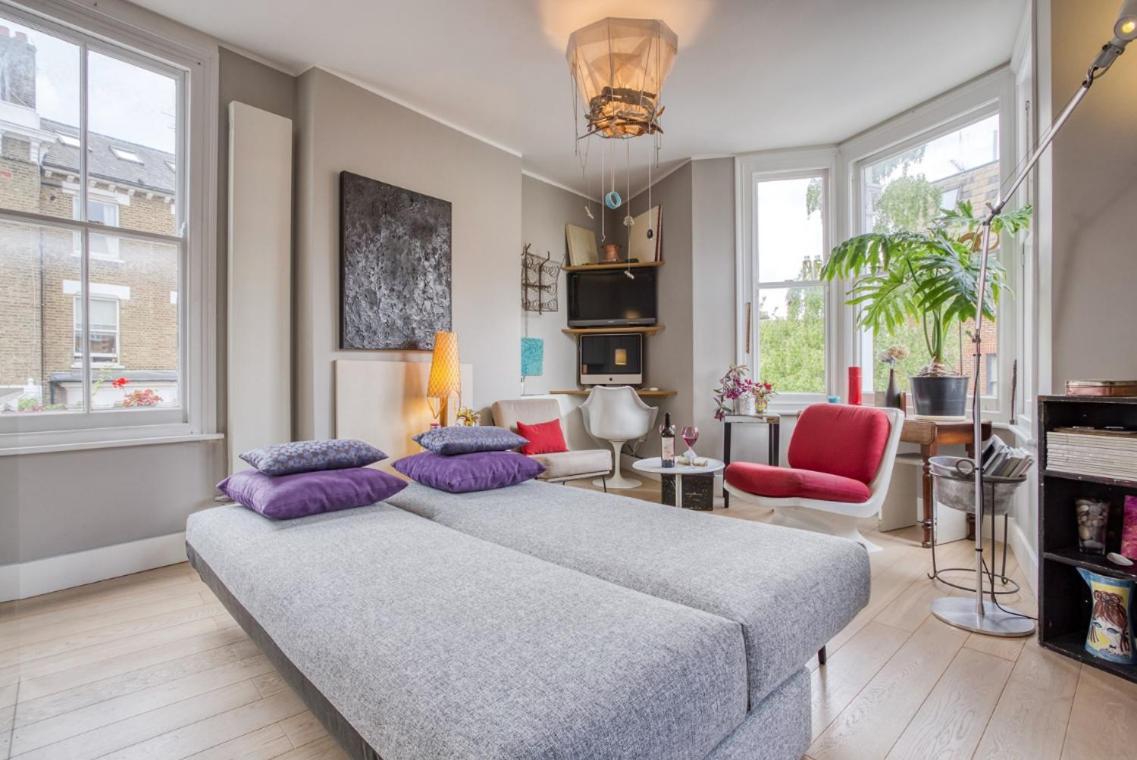 Beautiful And Airy 1 Bedroom Flat - West Apartment London