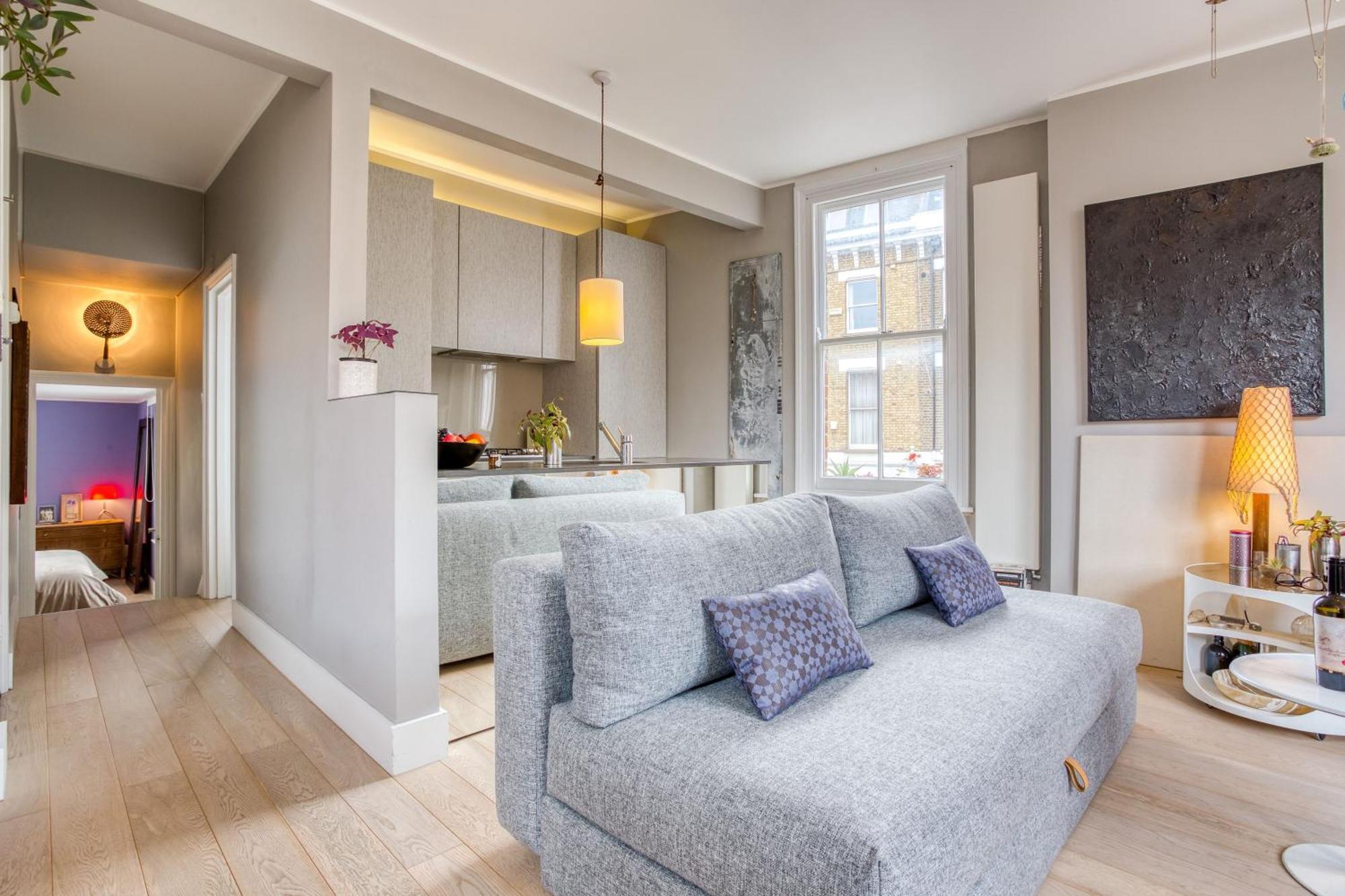 Apartment Beautiful And Airy 1 Bedroom Flat - West