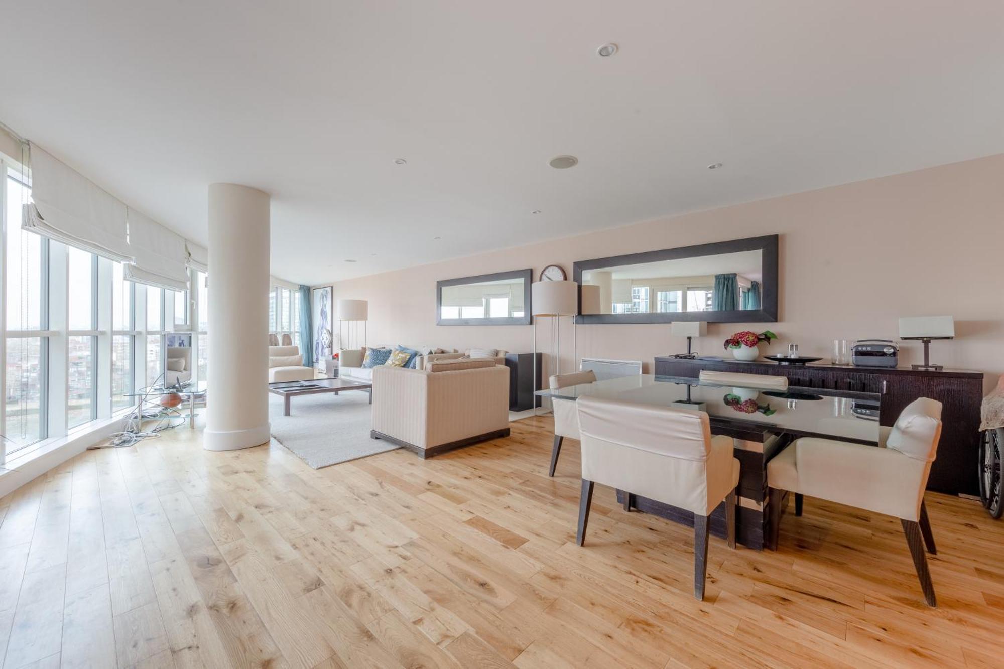 Apartment Gorgeous 3 Bedroom Flat In Vauxhall With Views *