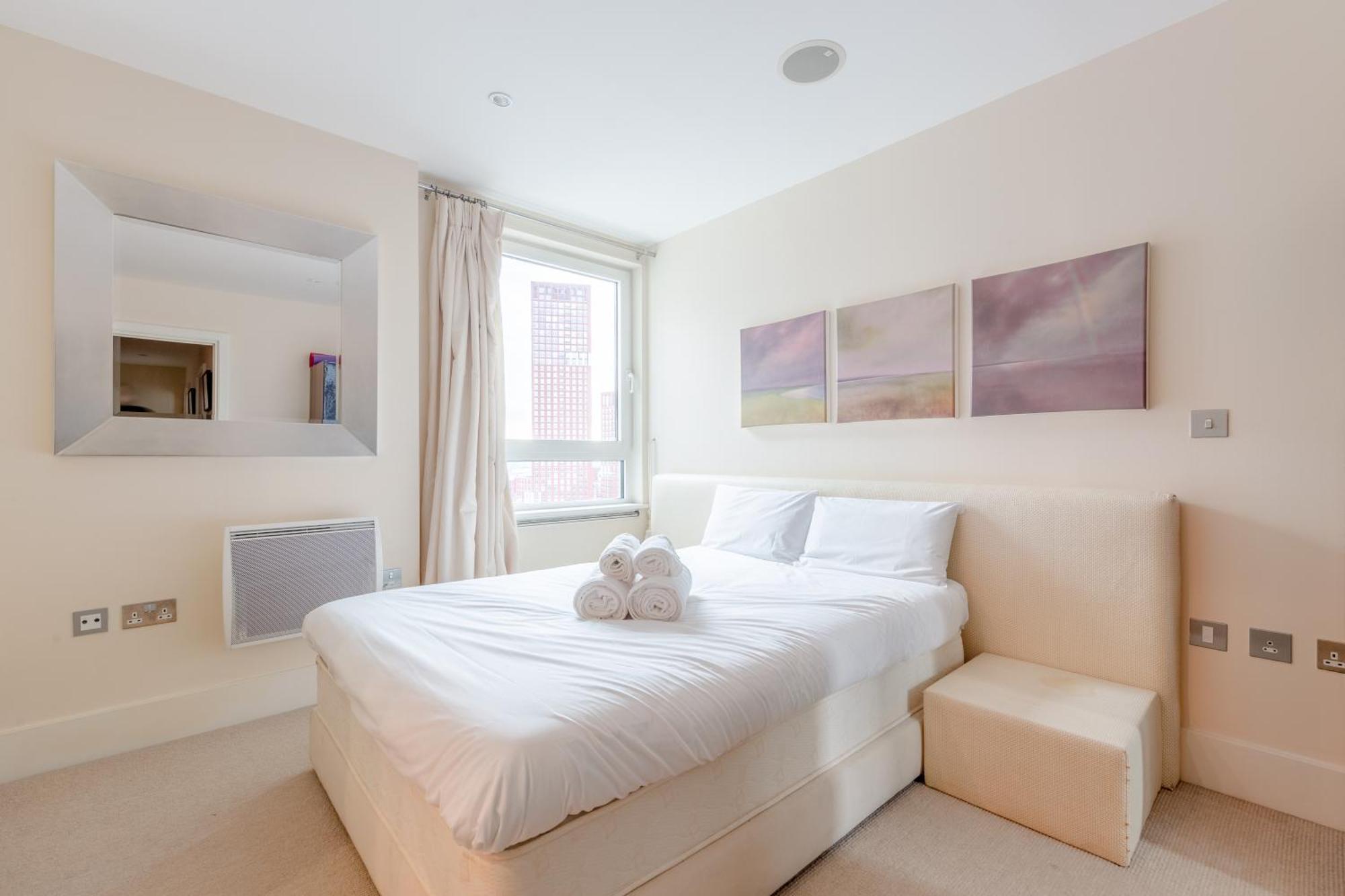 Apartment Gorgeous 3 Bedroom Flat In Vauxhall With Views *
