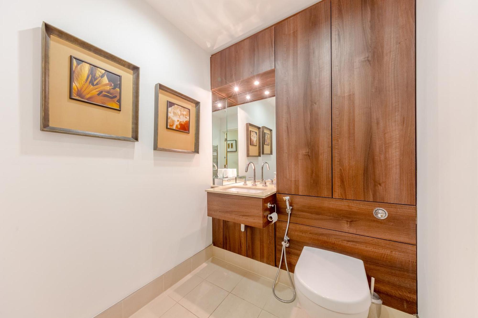 Gorgeous 3 Bedroom Flat In Vauxhall With Views London