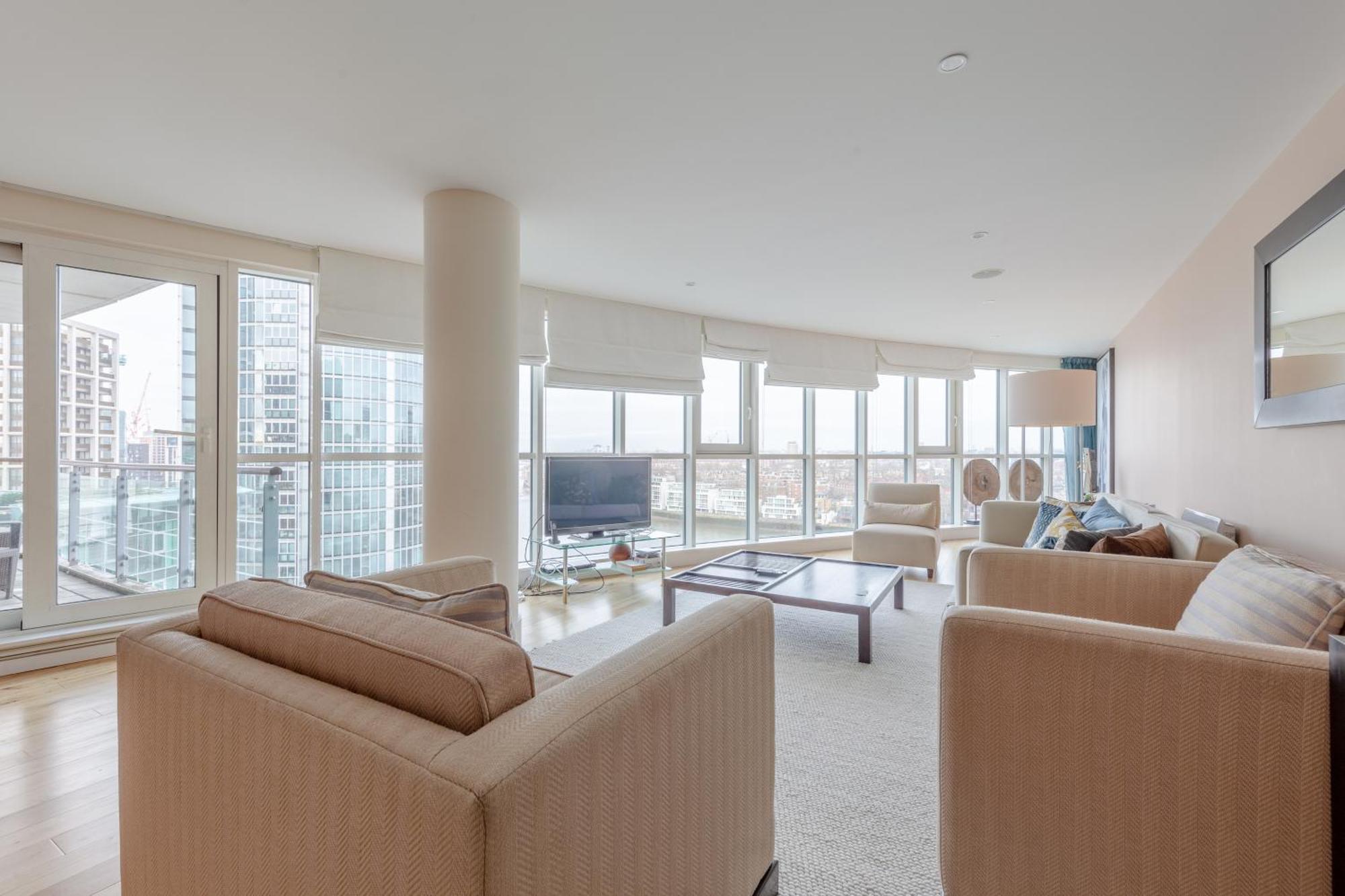 Gorgeous 3 Bedroom Flat In Vauxhall With Views * London