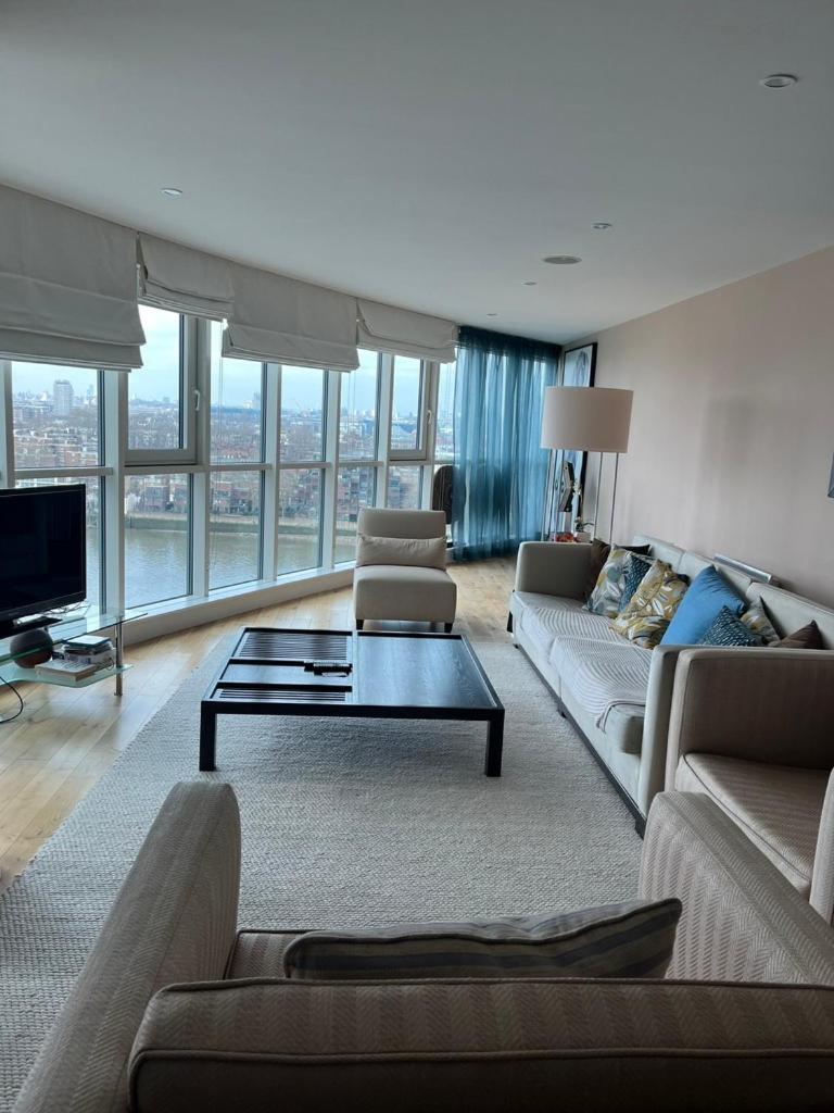 Apartment Gorgeous 3 Bedroom Flat In Vauxhall With Views