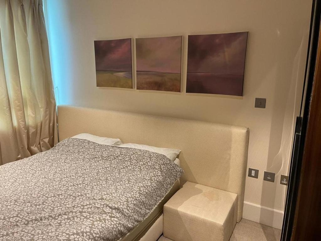 Gorgeous 3 Bedroom Flat In Vauxhall With Views *