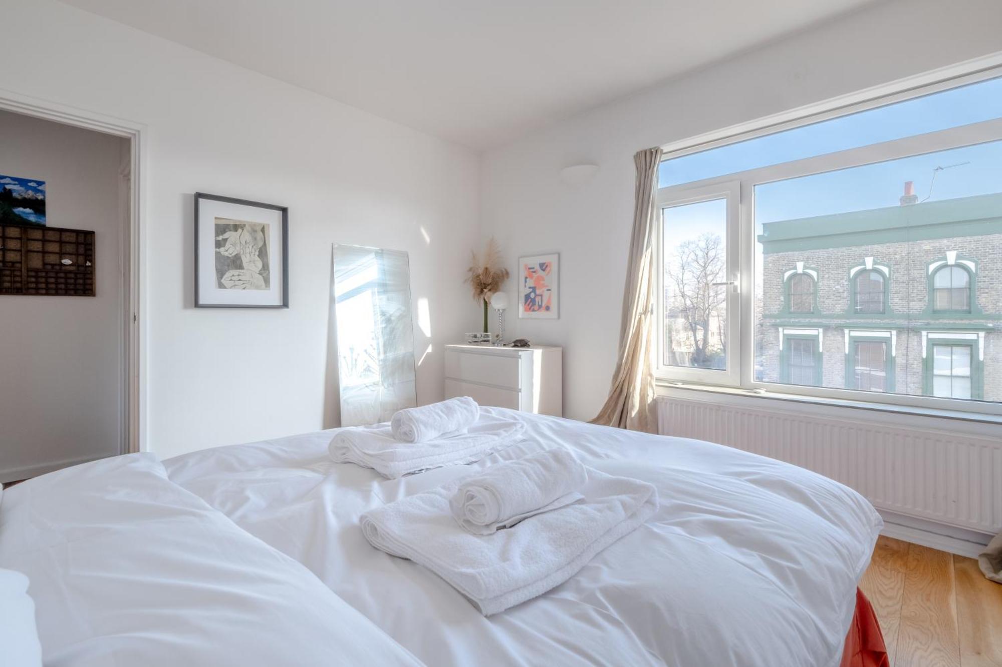 Peaceful 2 Bedroom Flat With Roof Terrace - Hackney *