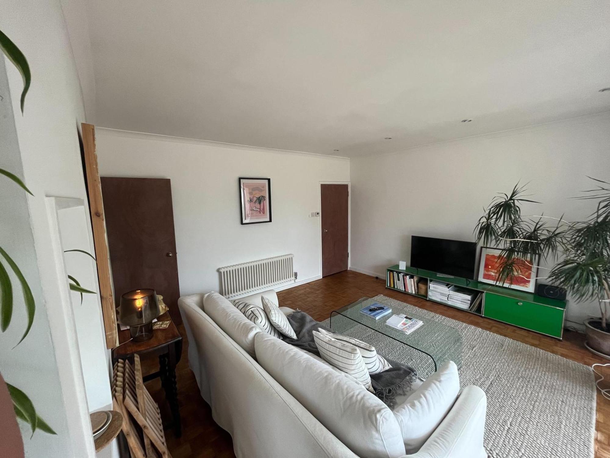 Peaceful 2 Bedroom Flat With Roof Terrace - Hackney London