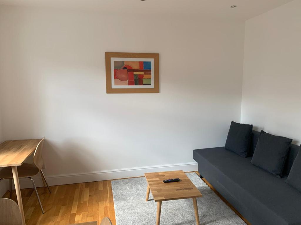 Contemporary 1bd Flat - Camden Apartment *
