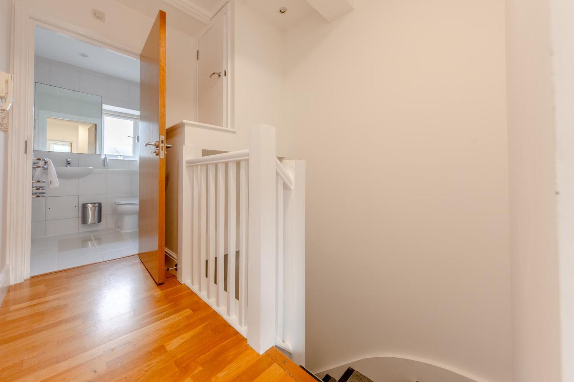 Apartment Contemporary 1bd Flat - Camden