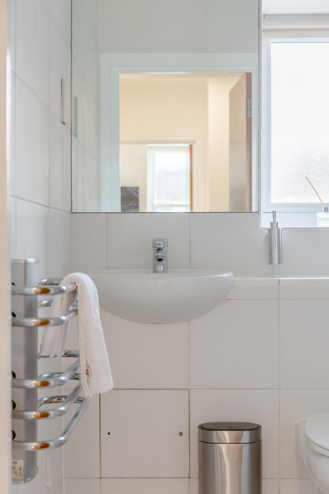 Apartment Contemporary 1bd Flat - Camden