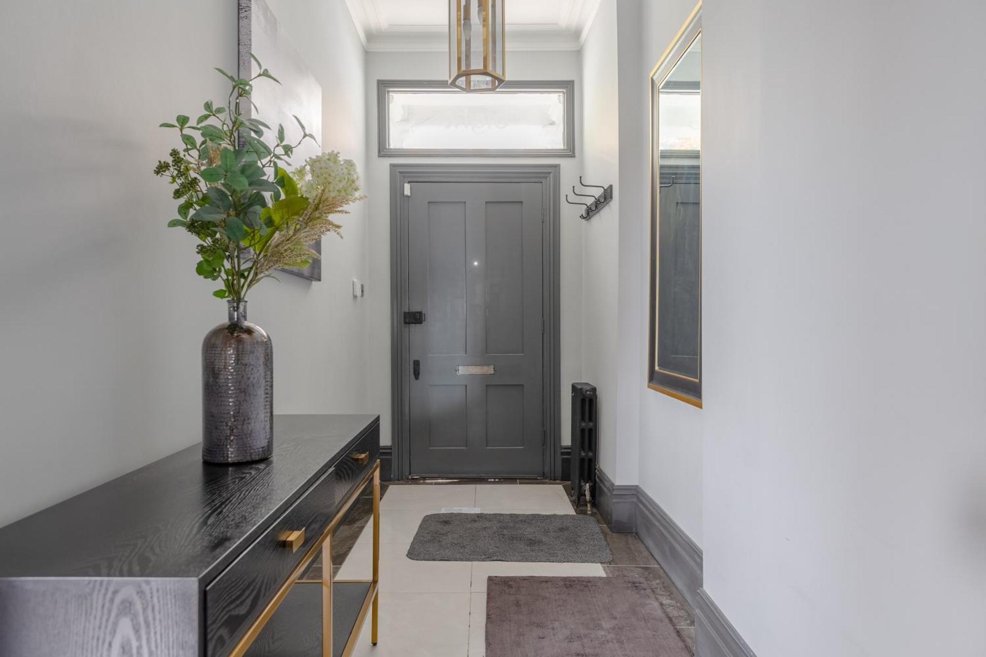 Luxurious & 3bd House - Chelsea