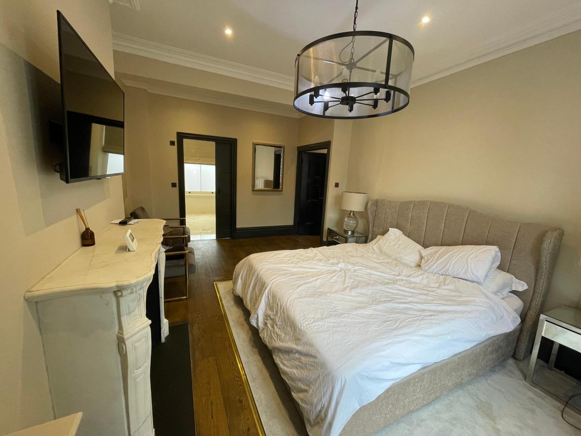 Luxurious & 3bd House - Chelsea Apartment *