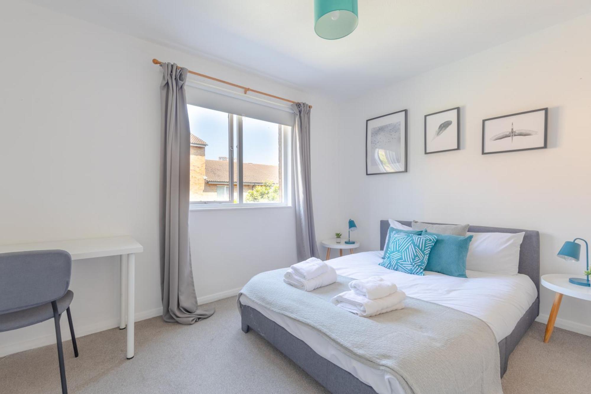 Lovely 4 Bedroom House With Garden Near Waterloo Apartment *
