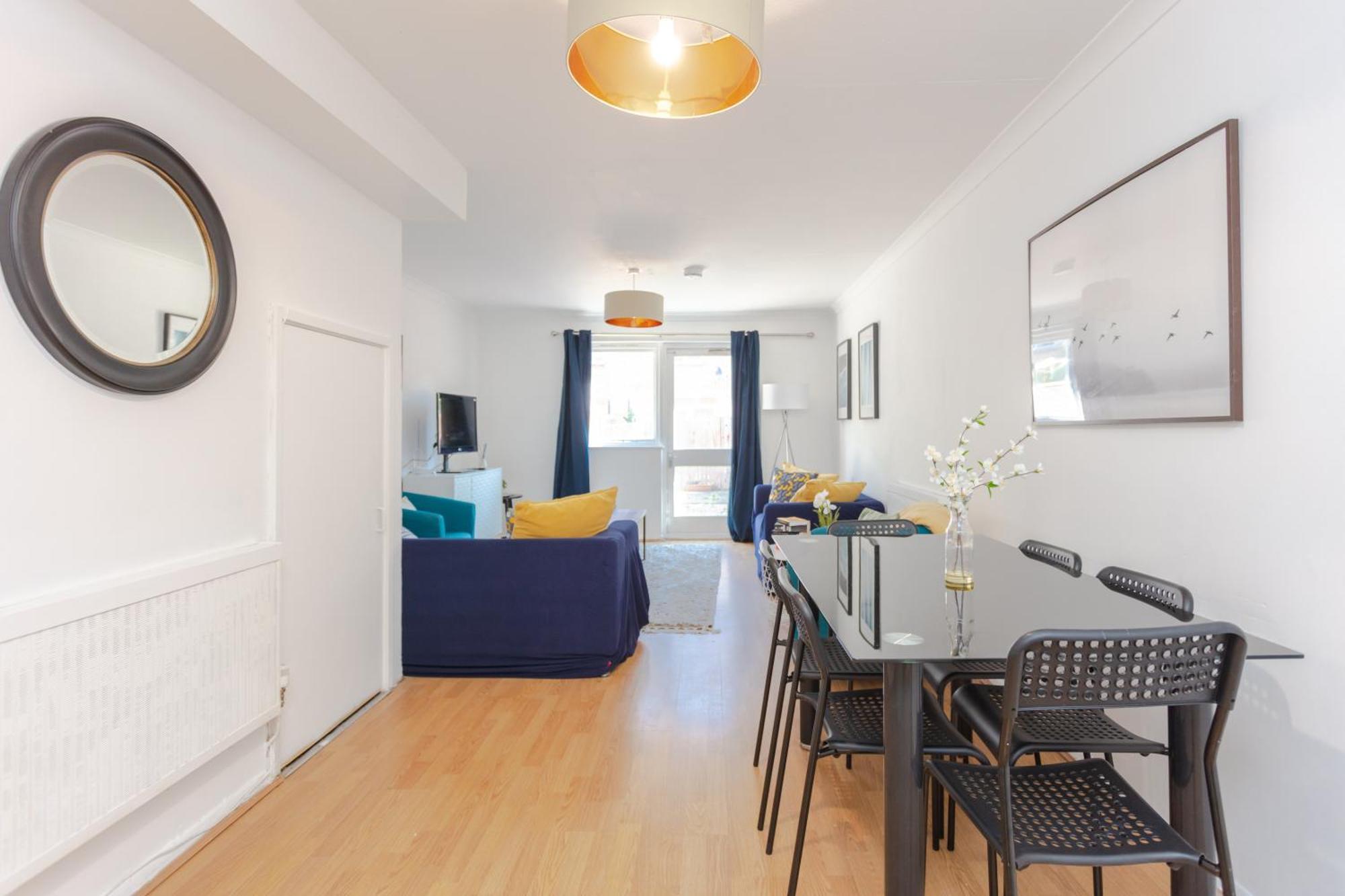 Lovely 4 Bedroom House With Garden Near Waterloo * London