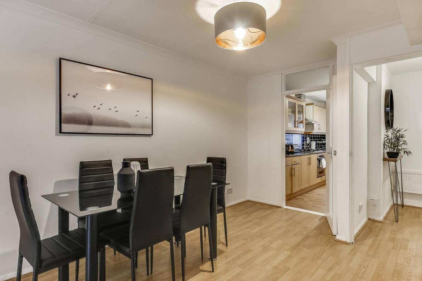Apartment Lovely 4 Bedroom House With Garden Near Waterloo