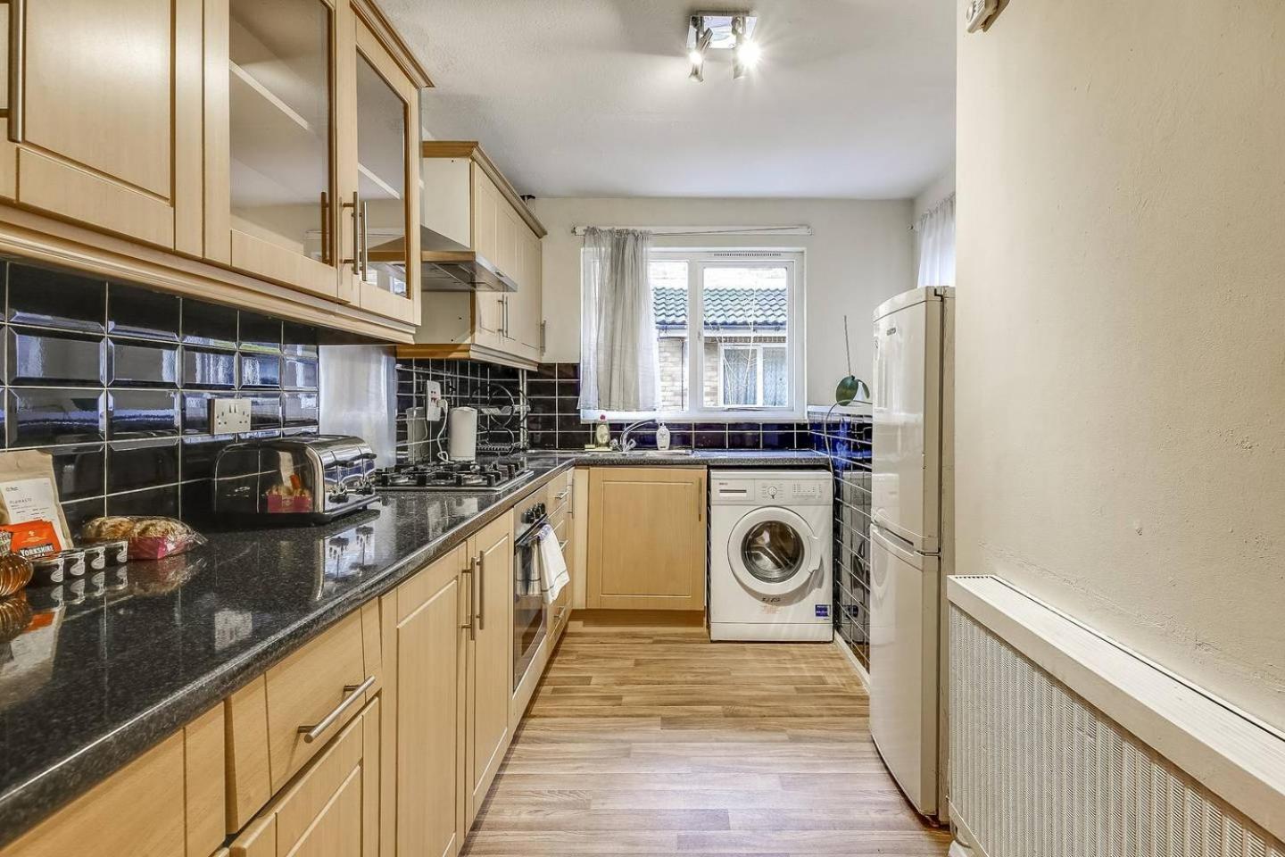Lovely 4 Bedroom House With Garden Near Waterloo * London