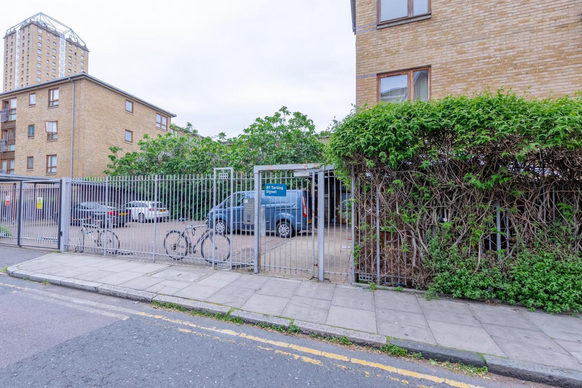 Appartement Inviting & Spacious 3bd Flat - Shadwell Londen