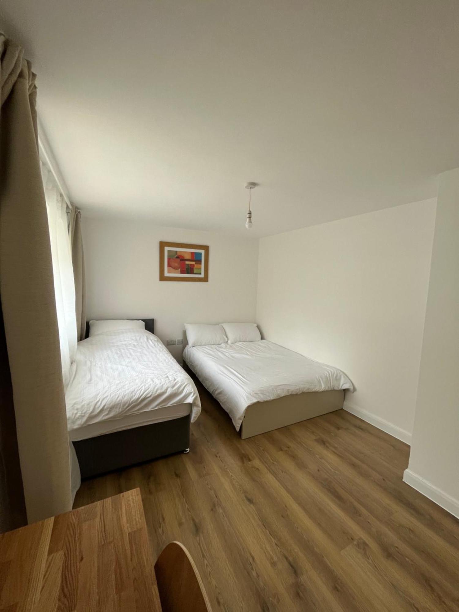 Leilighet 2bd East Sleeps 7! London