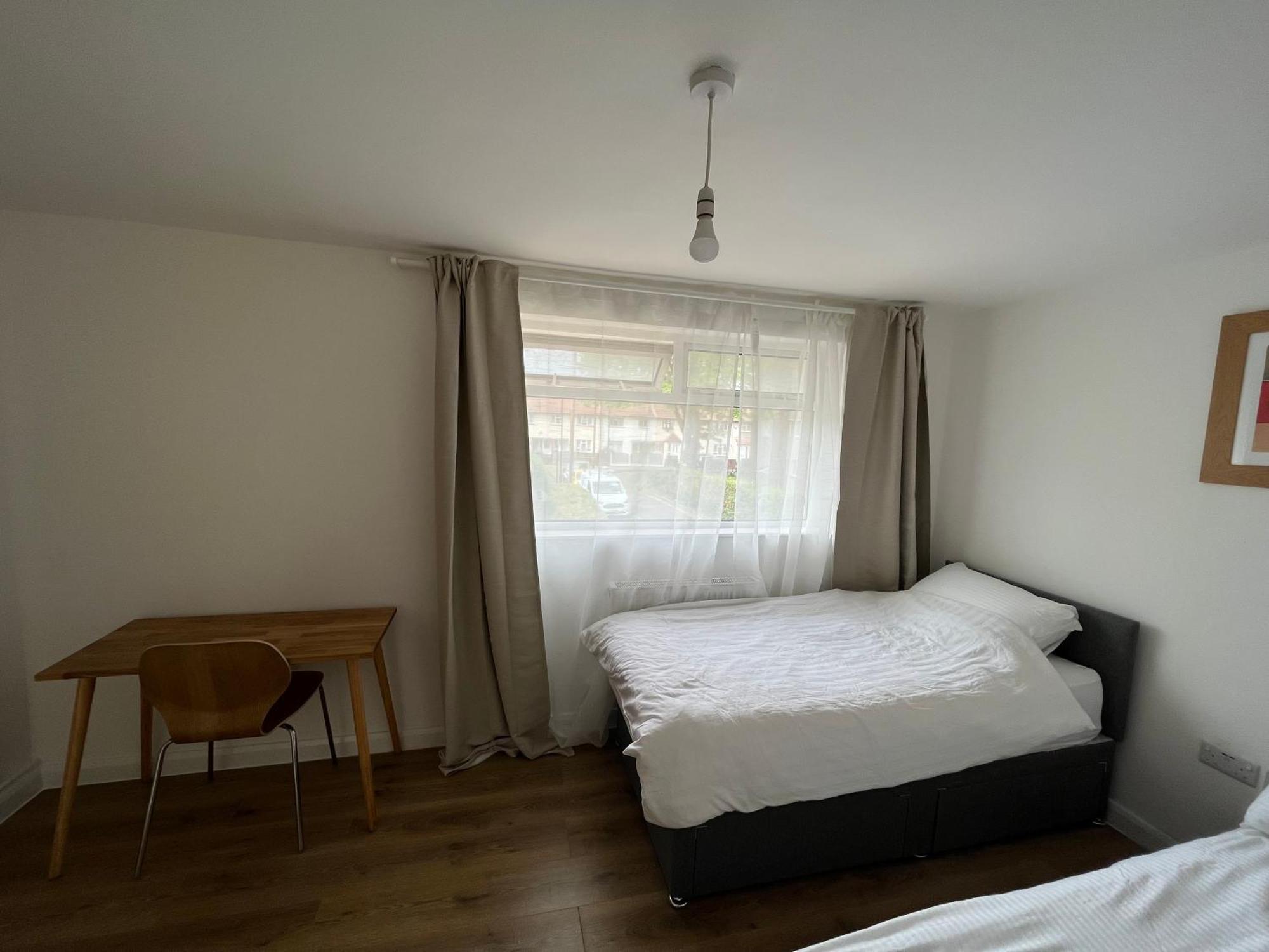 2bd East Sleeps 7! Apartment *