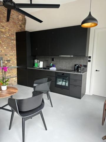 Leilighet Sleek & 1bd Flat - Battersea Park London