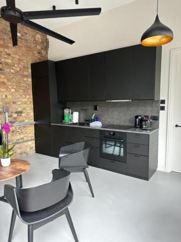 Leilighet Sleek & 1bd Flat - Battersea Park