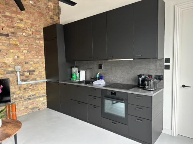 Leilighet Sleek & 1bd Flat - Battersea Park London