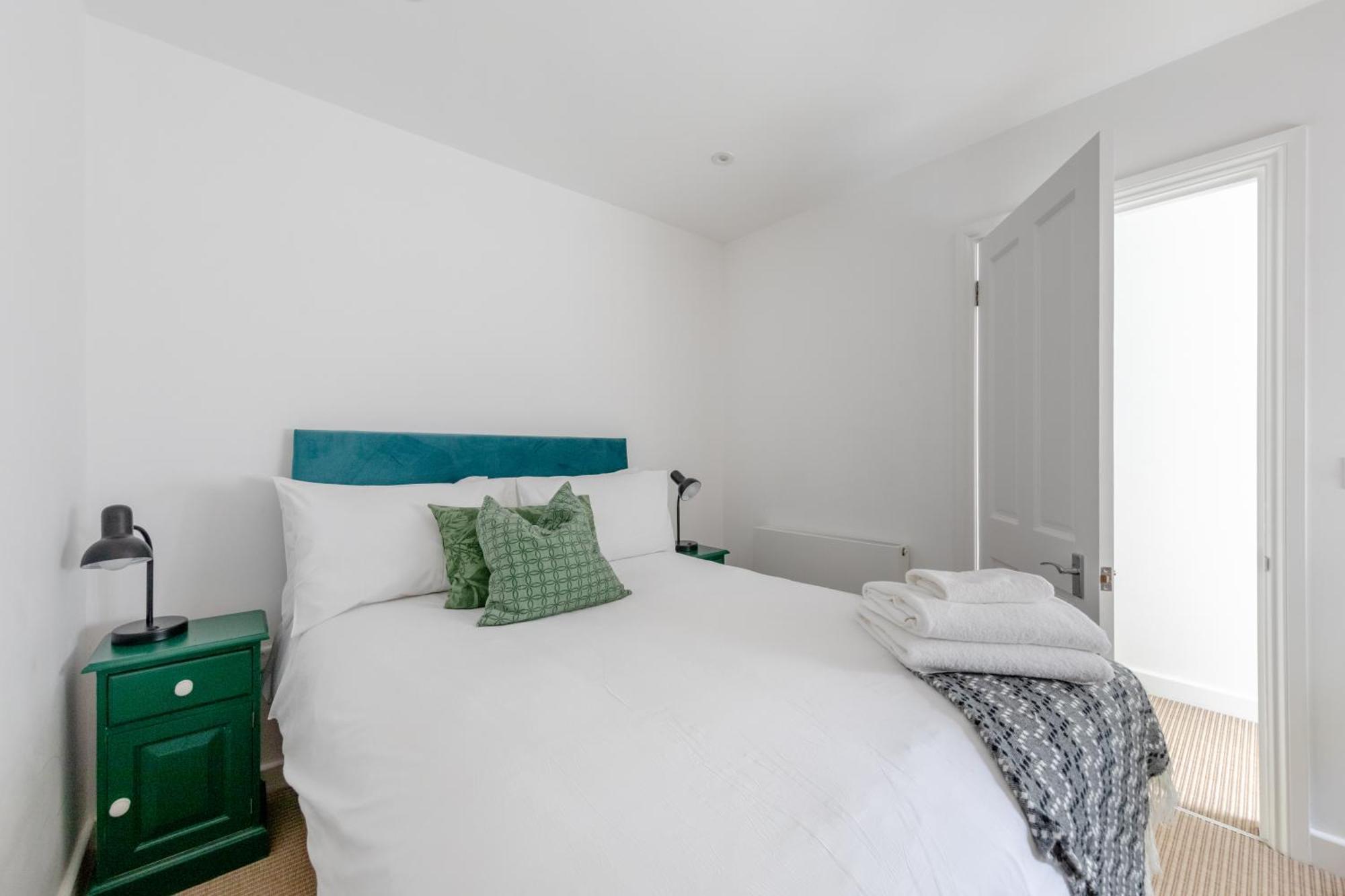 Beautifully Refurbished 2bd Flat- Clapham Apartment