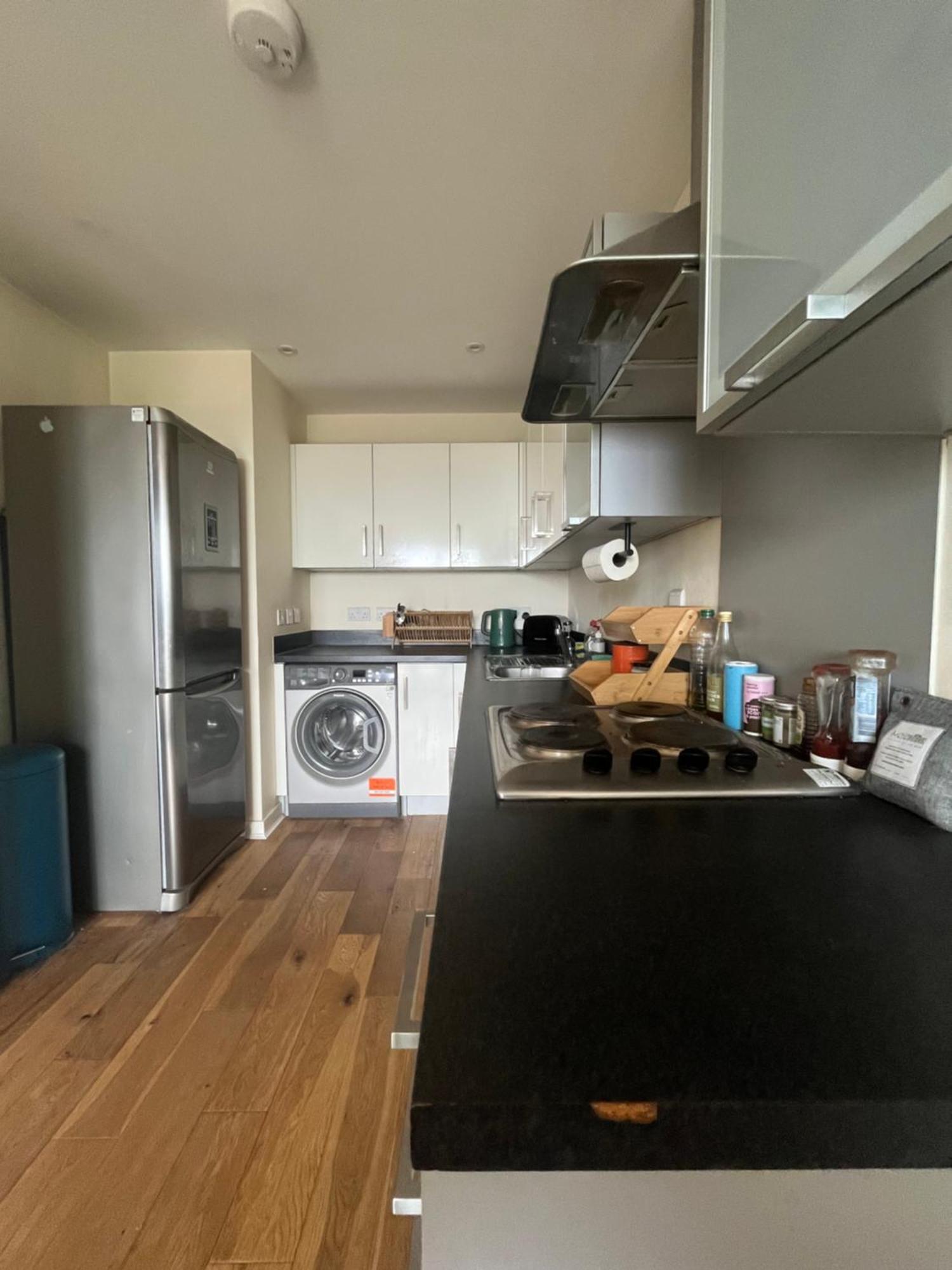Appartement Modern 1bd Flat - 5 Min Walk To Battersea Park! Londen