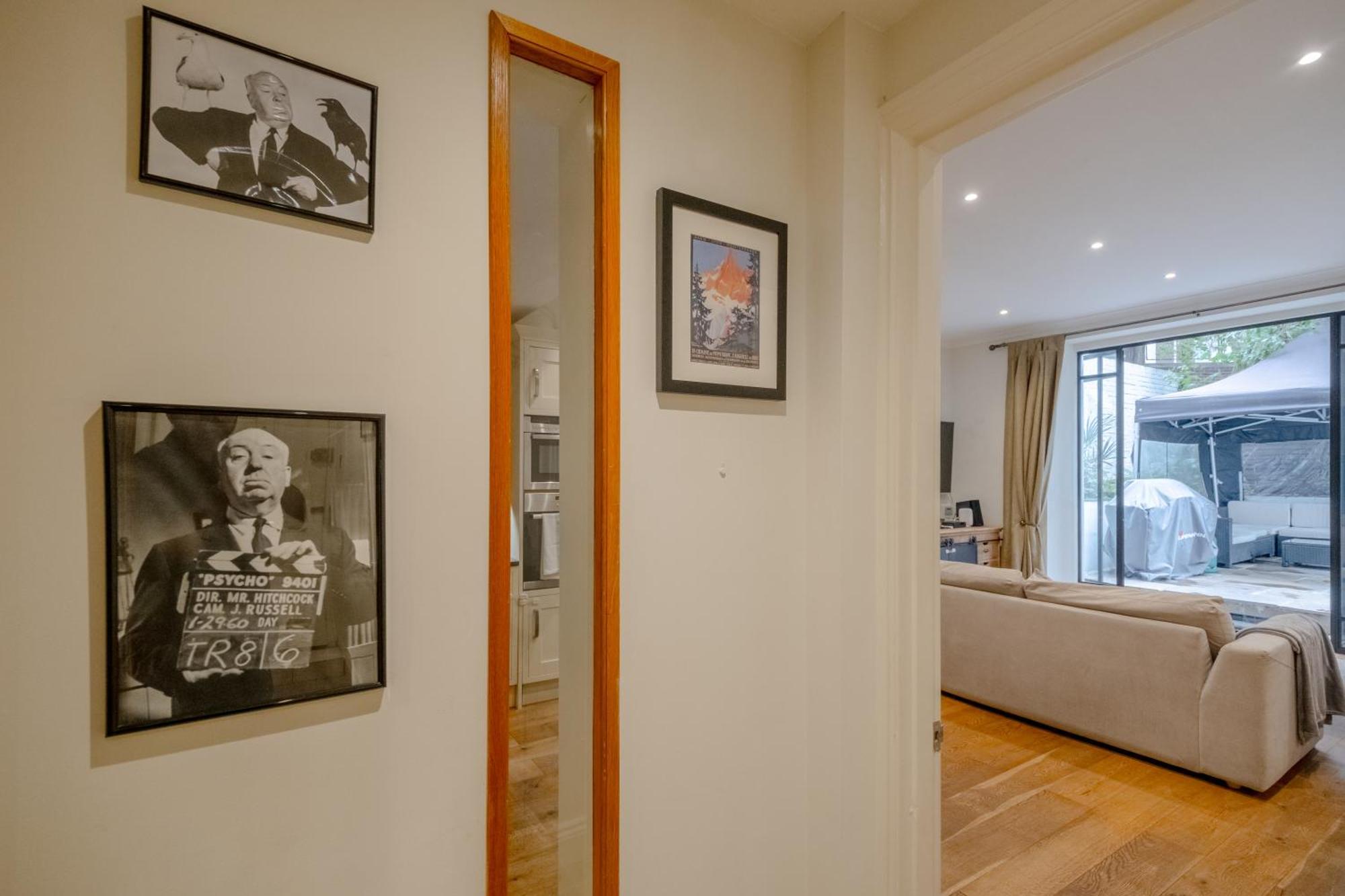 Gorgeous 2bd Flat With Patio - South Kensington! Appartement *