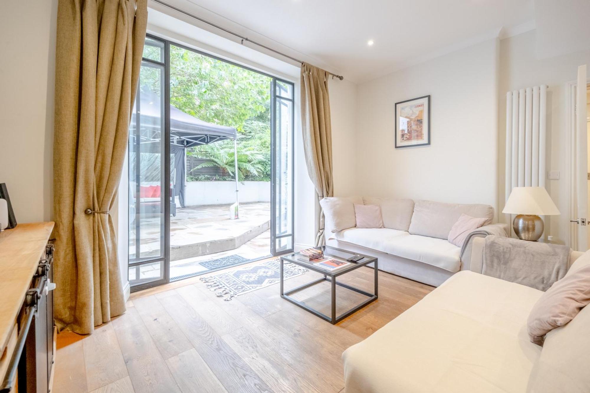 Gorgeous 2bd Flat With Patio - South Kensington! Appartement *