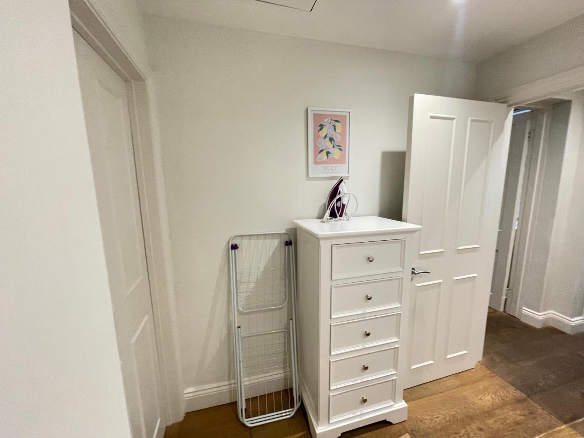 Gorgeous 2bd Flat With Patio - South Kensington! Londen