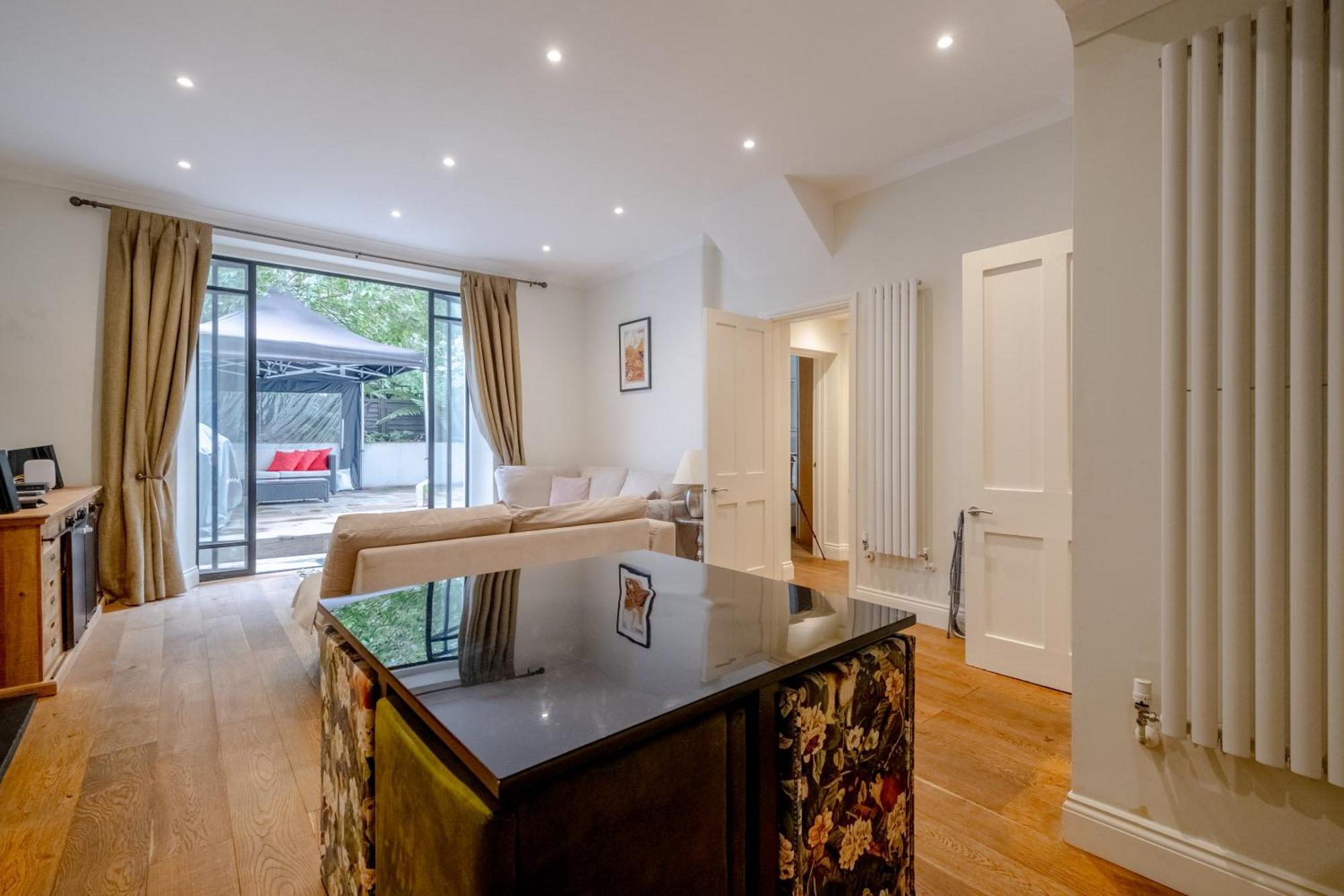 Appartement Gorgeous 2bd Flat With Patio - South Kensington! Londen