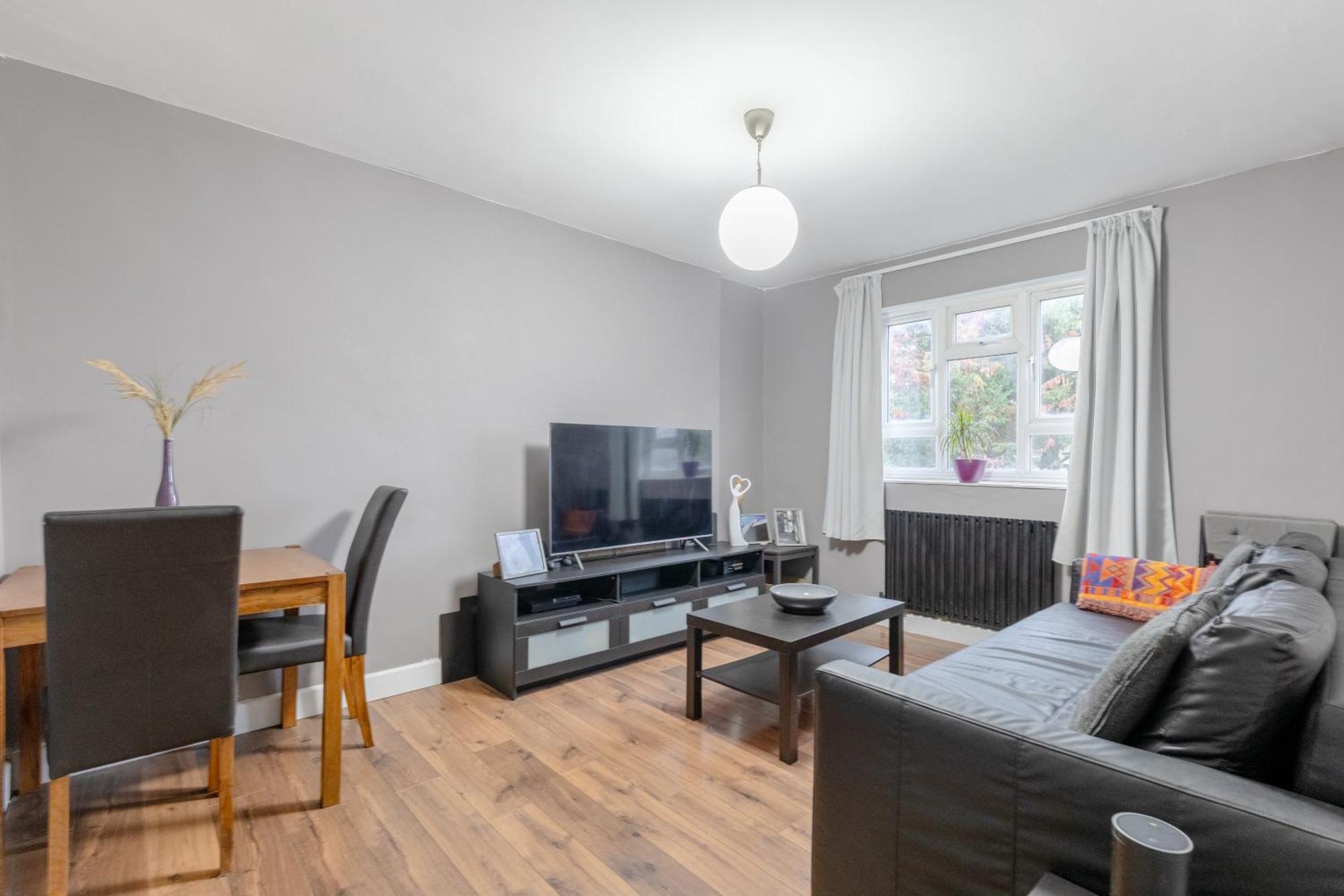 Spacious 1bd Flat - 4 Mins To Regent's Canal! London