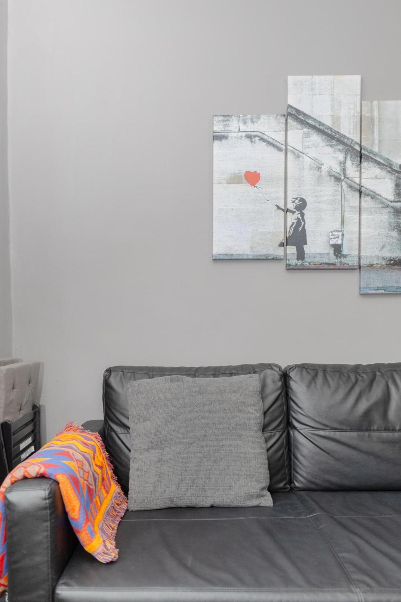 Apartment Spacious 1bd Flat - 4 Mins To Regent's Canal! London