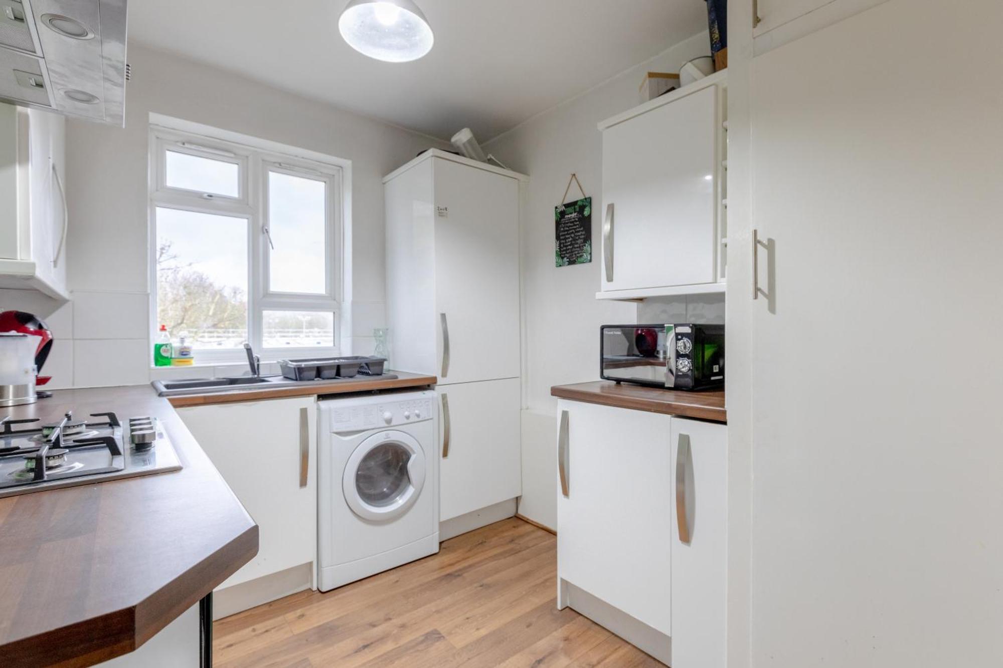 Spacious 1bd Flat - 4 Mins To Regent's Canal! *