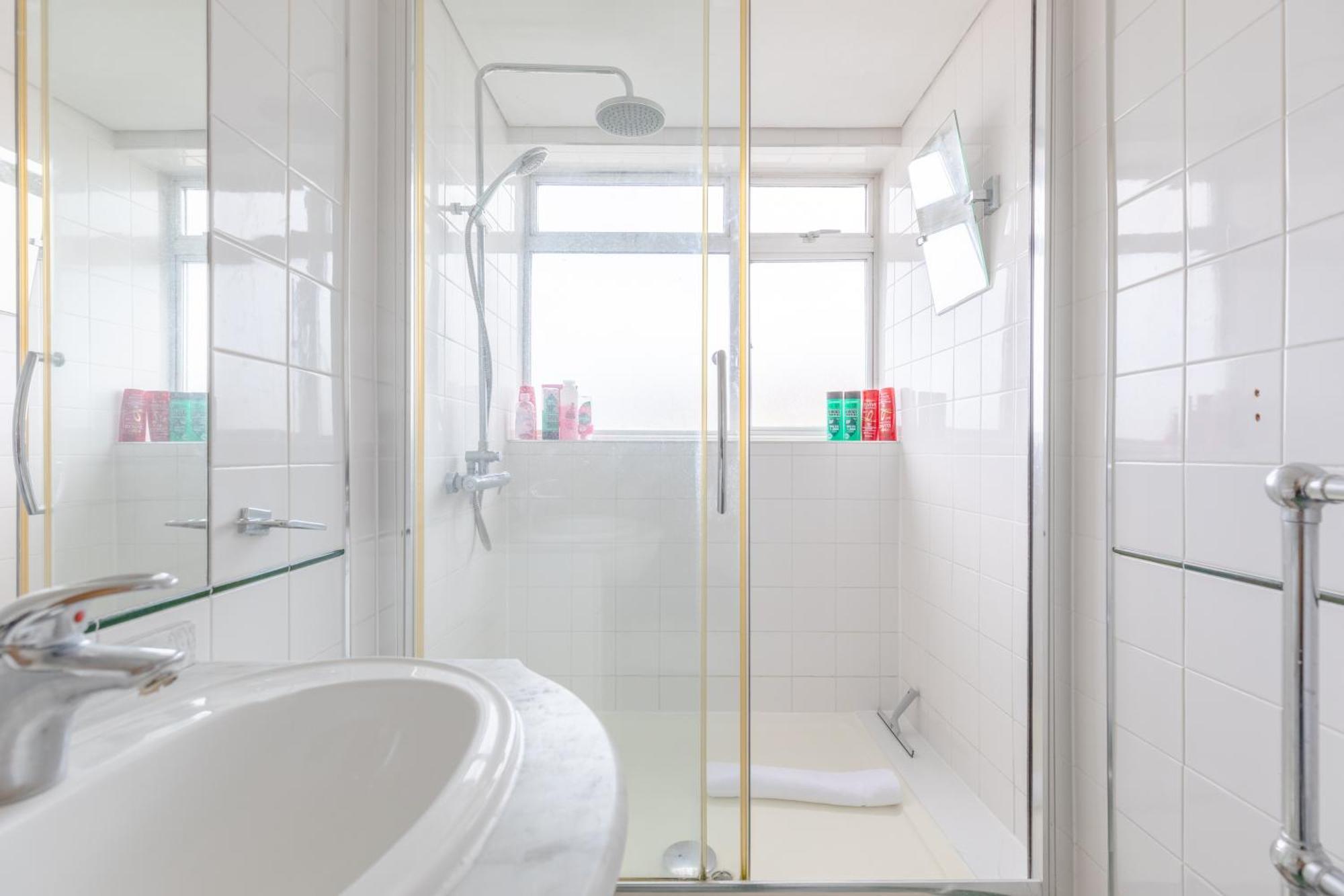 Superbly Located 2bd Flat Heart Of Pimlico! Apartment