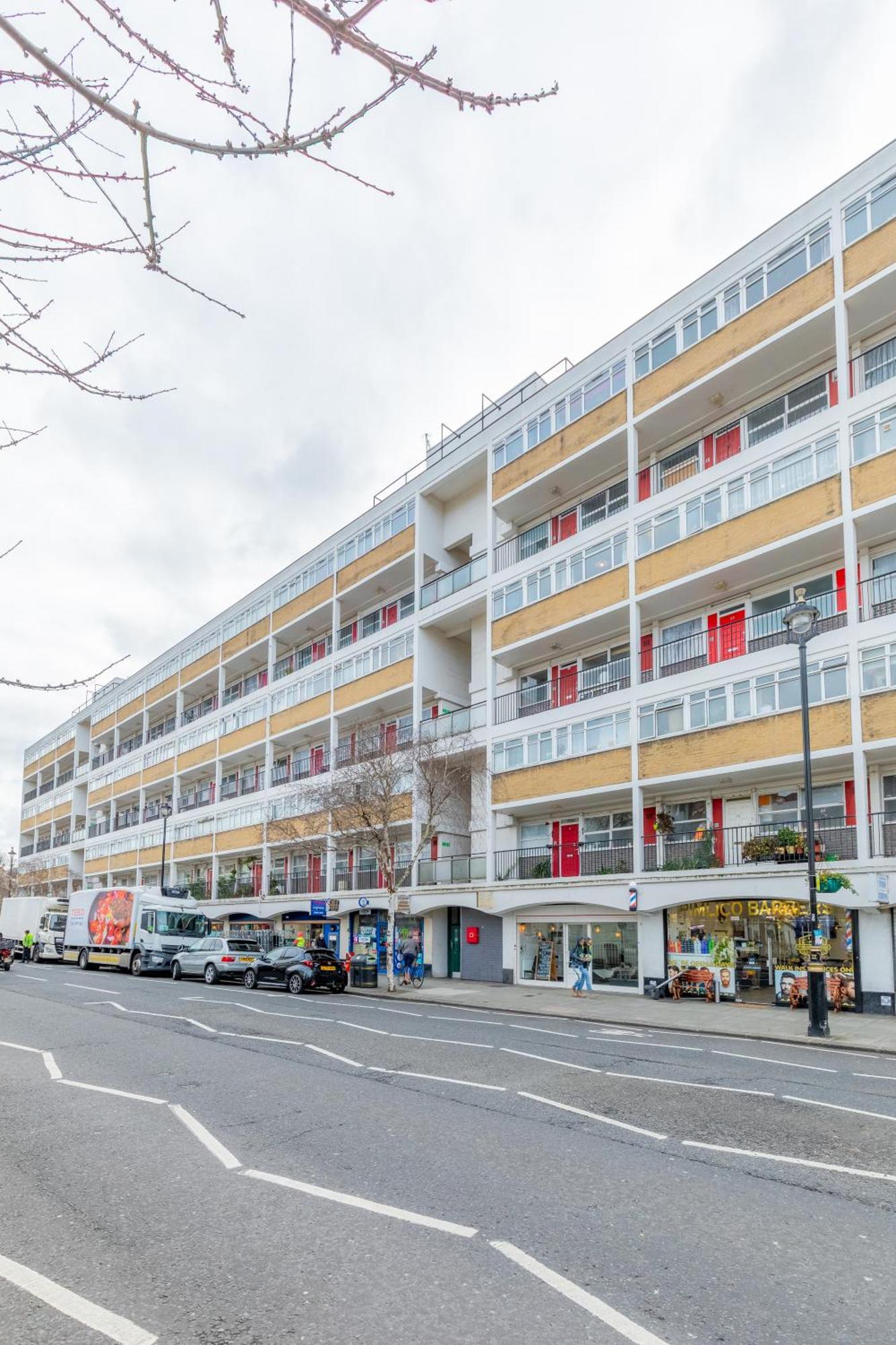 Apartment Superbly Located 2bd Flat Heart Of Pimlico!
