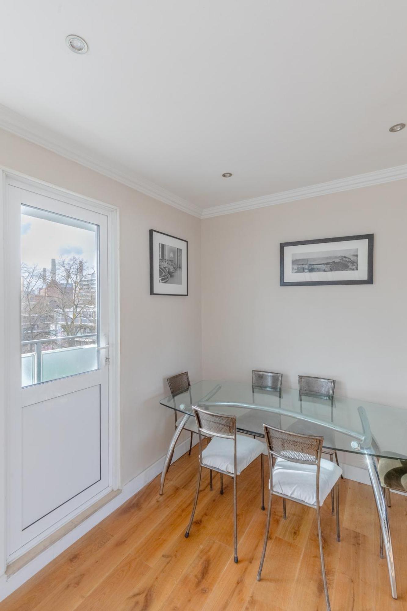 Superbly Located 2bd Flat Heart Of Pimlico! Apartment London