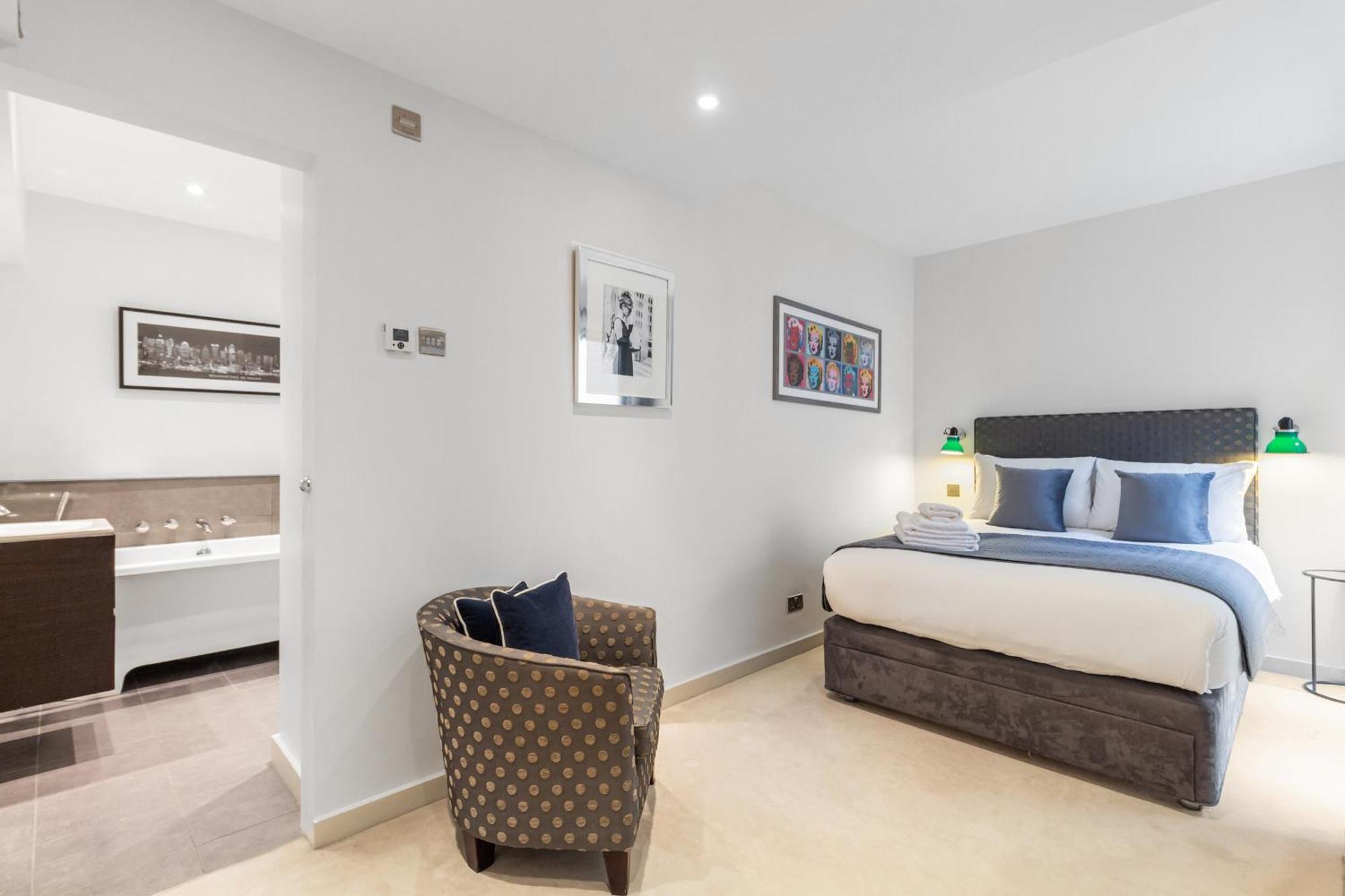 Apartment The Knightsbridge Palace By La Reserve