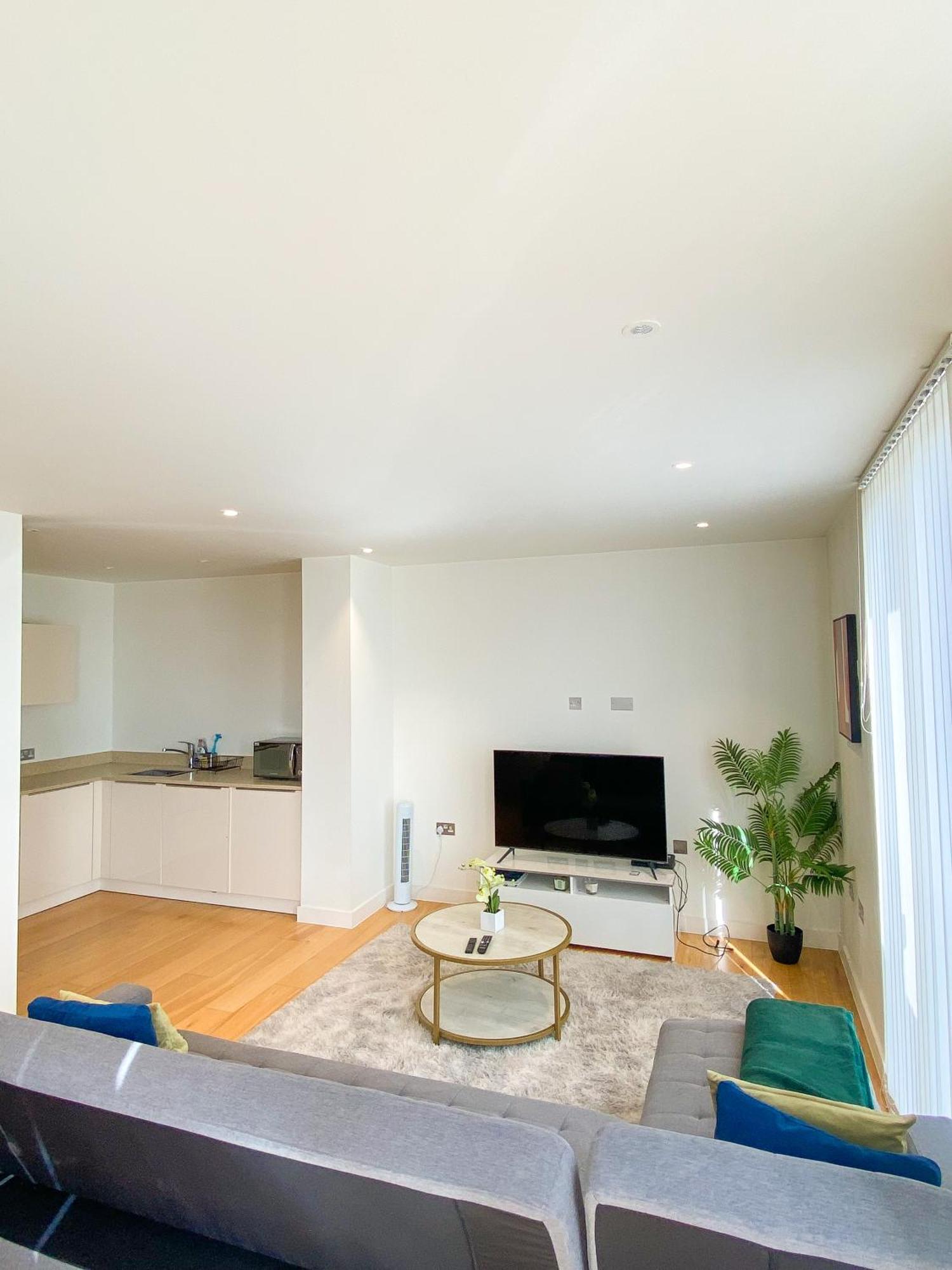 Radiant 1bd Retreat North Maida Vale! London
