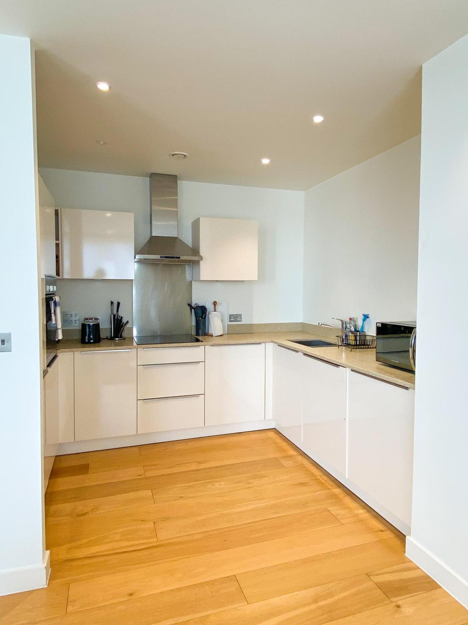 Radiant 1bd Retreat North Maida Vale! London