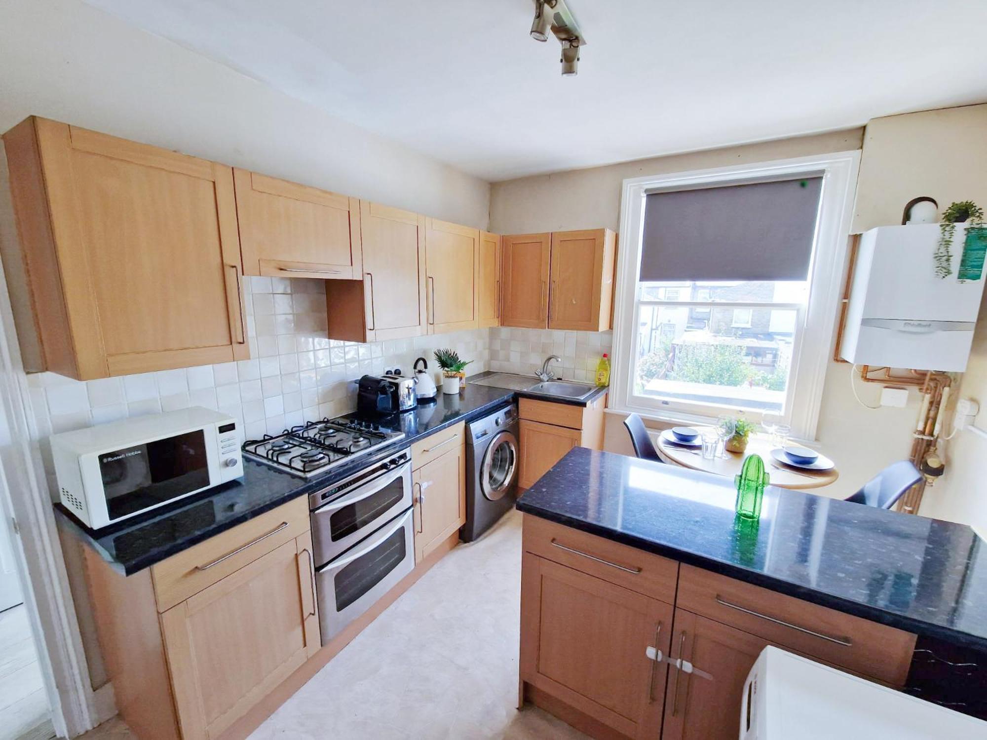 Stylish 1-bed Flat In Willesden With Private Patio Apartamento