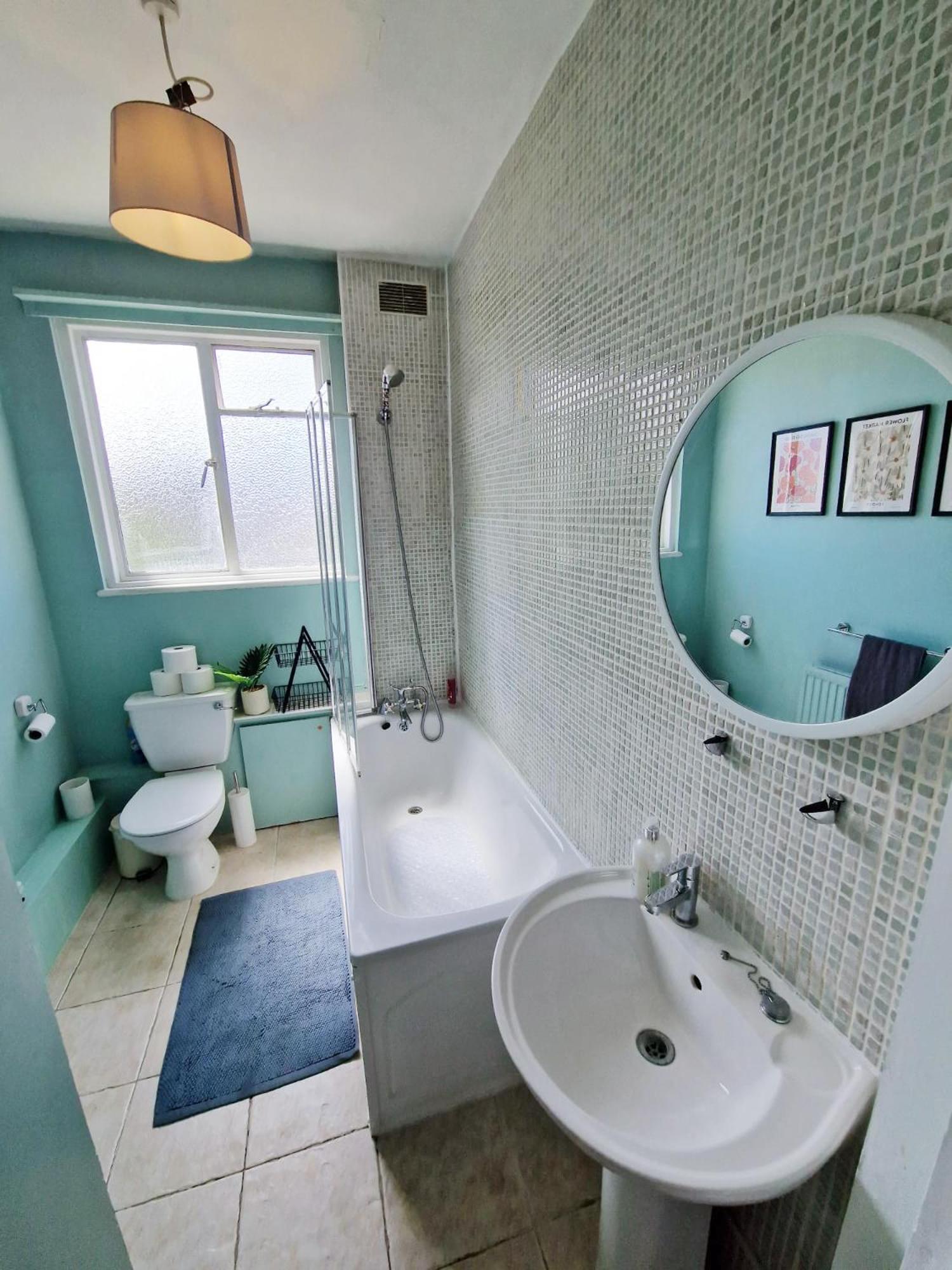 Stylish 1-bed Flat In Willesden With Private Patio *