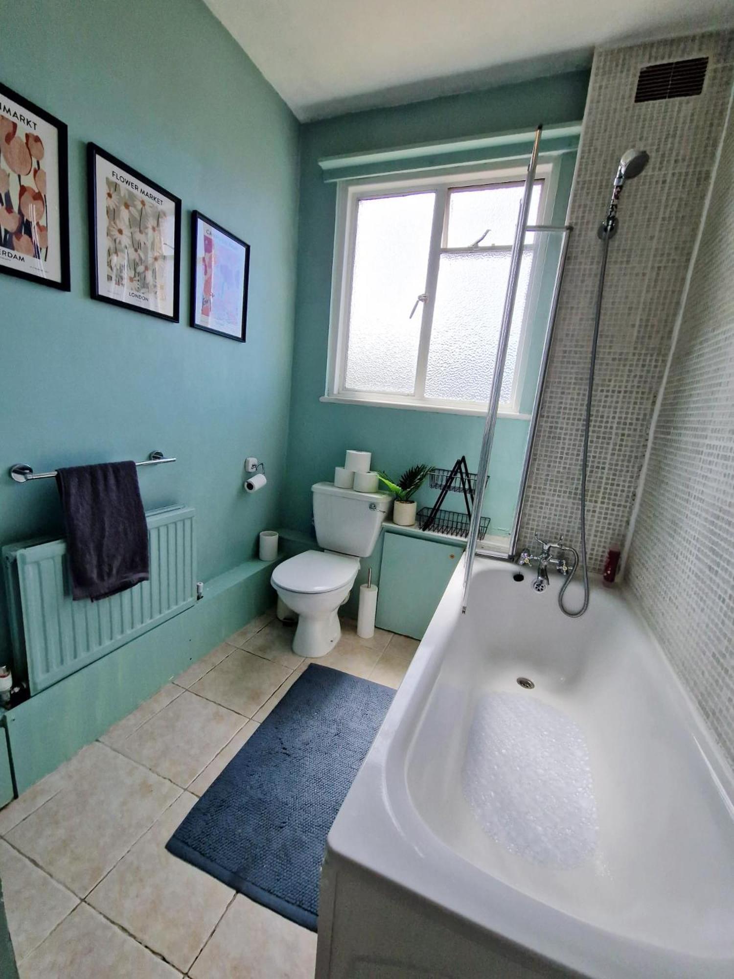 Apartamento Stylish 1-bed Flat In Willesden With Private Patio Londres