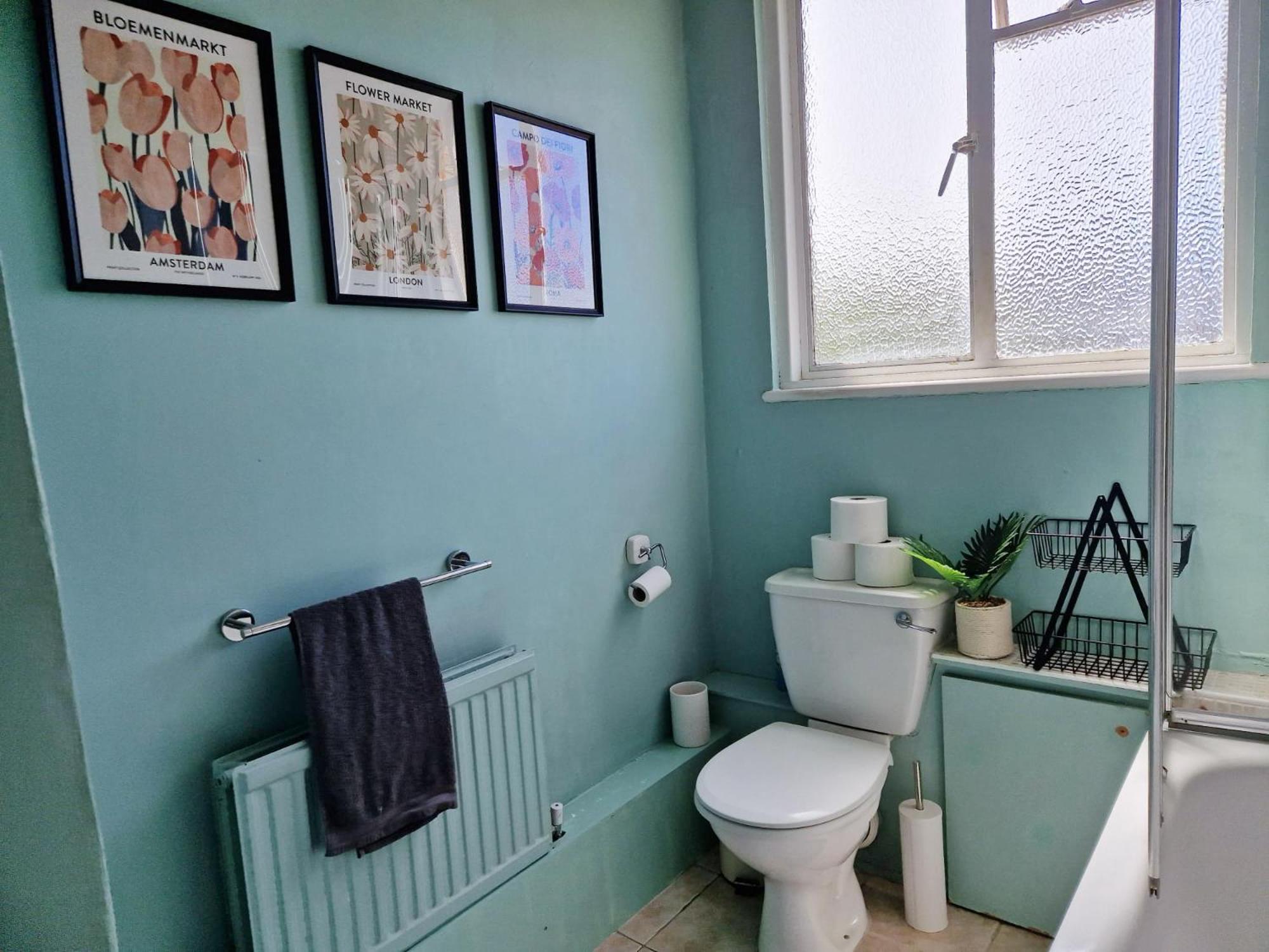 Stylish 1-bed Flat In Willesden With Private Patio Apartment