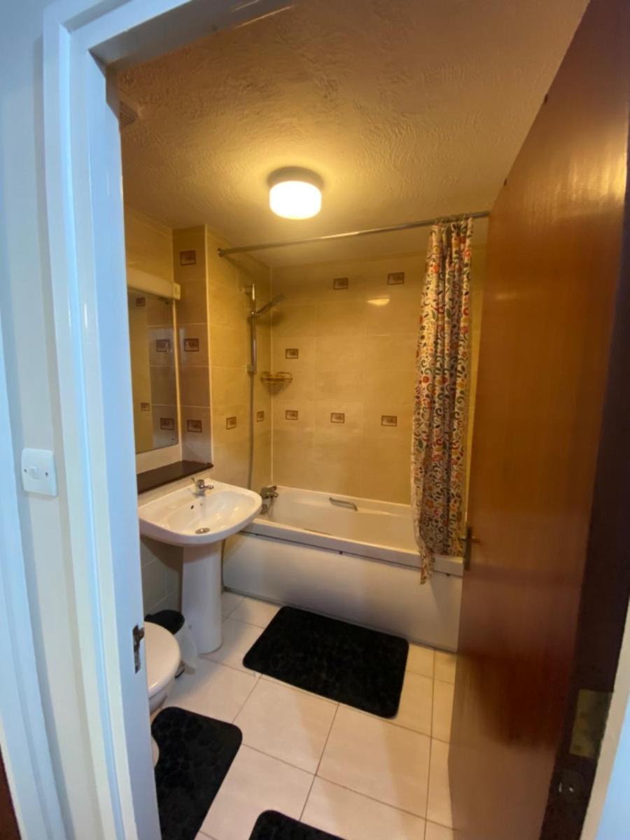 Stunning 2 Bedroom With Garden Sleep 6 London