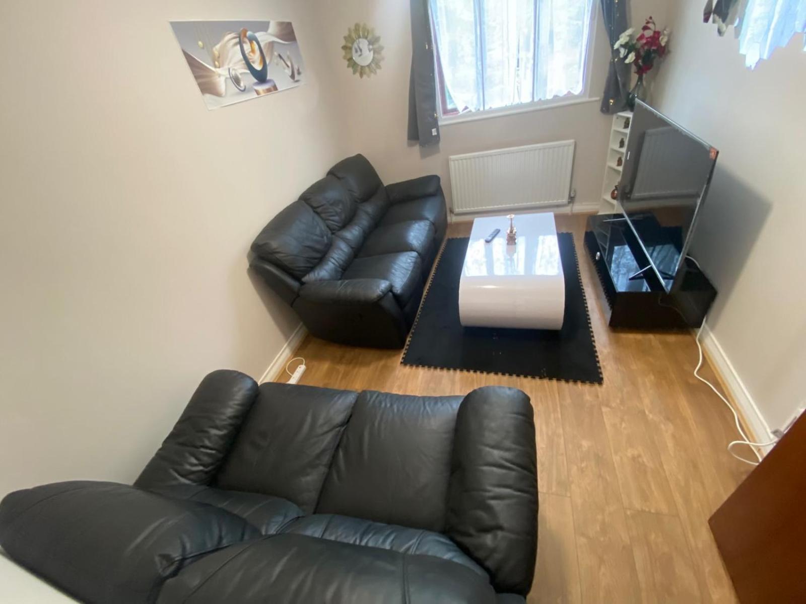 Stunning 2 Bedroom With Garden Sleep 6 London