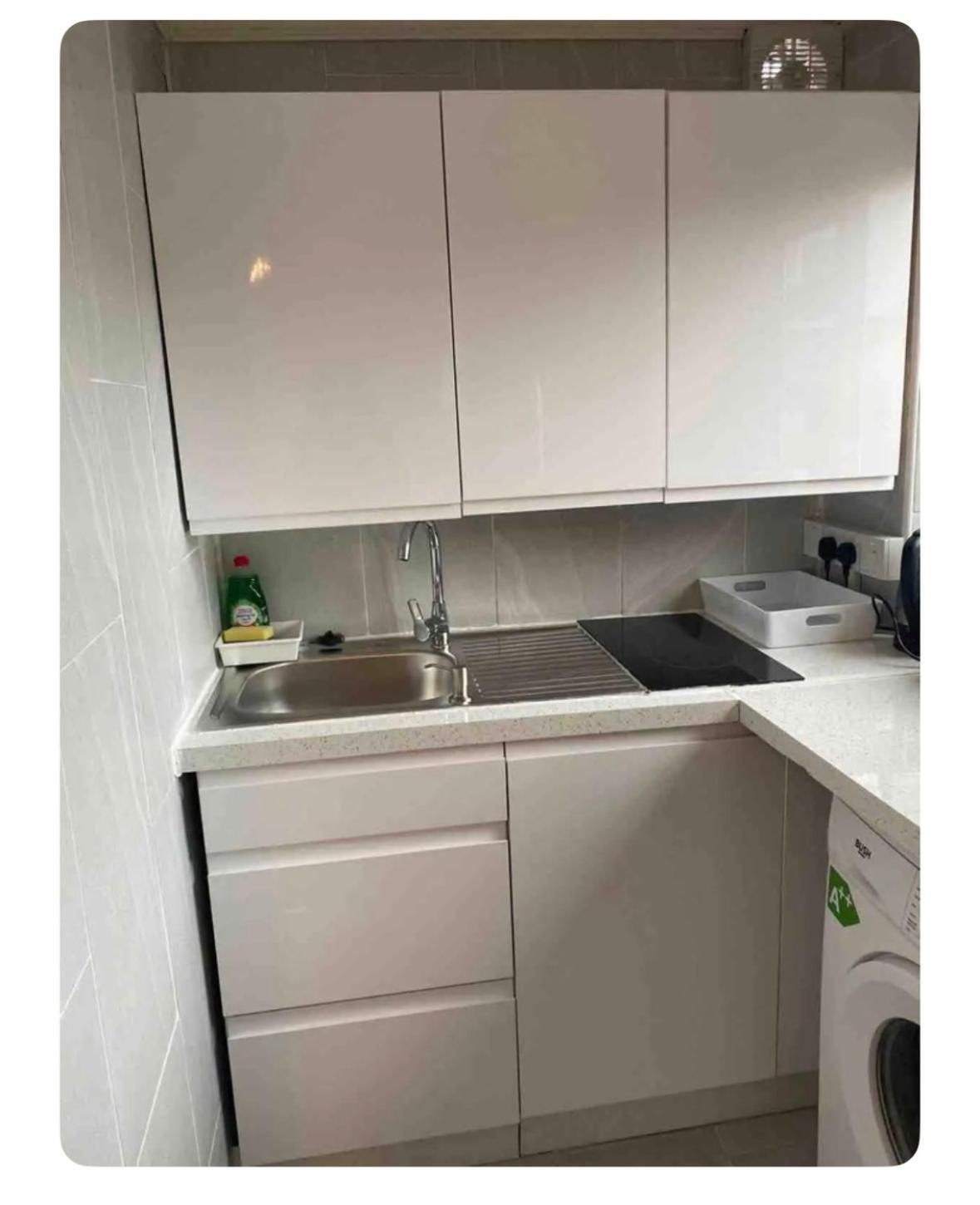 Guest house Outhouse Fully Equipped London