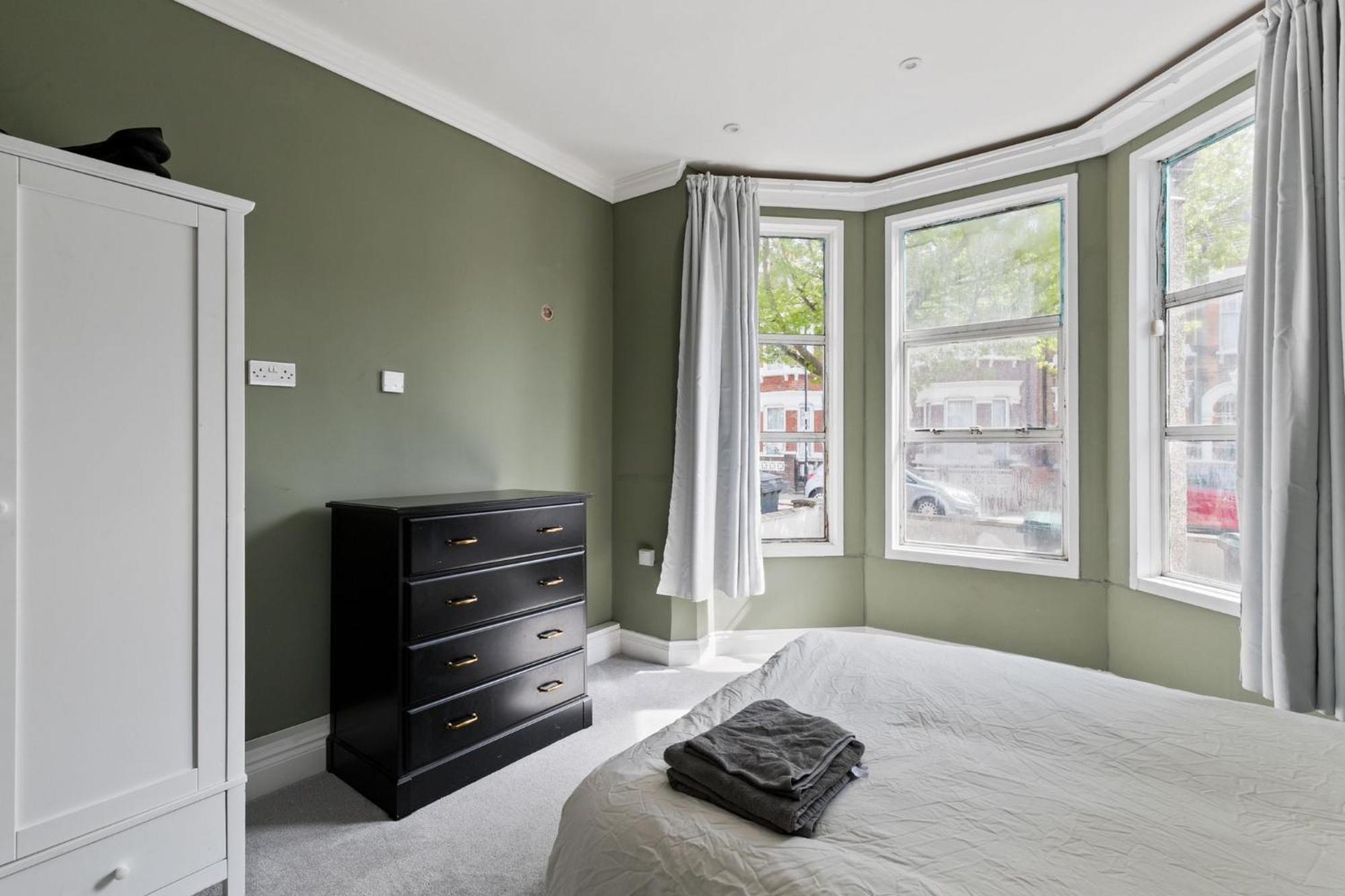 Modern 3 Bedroom In Tottenham London