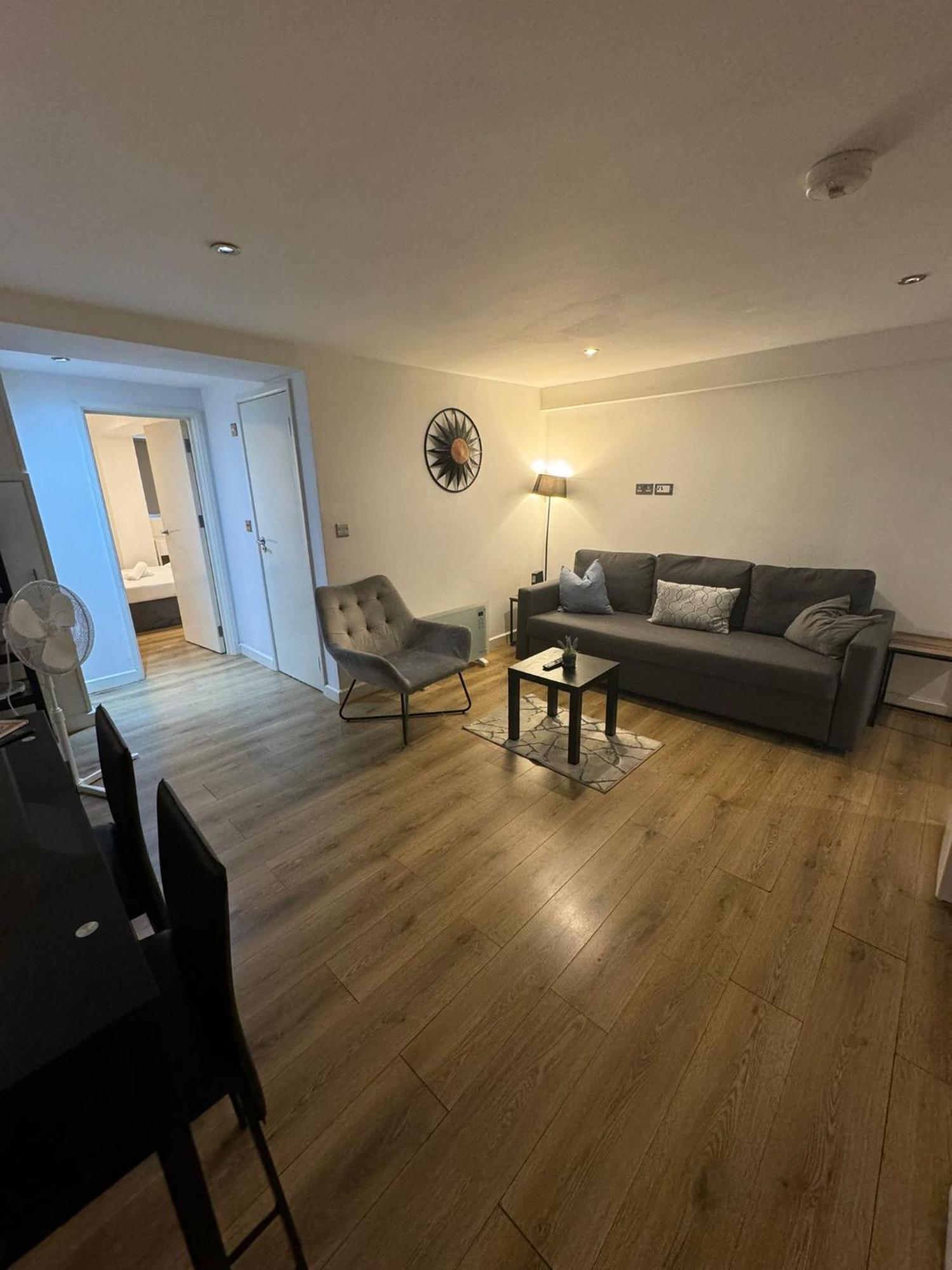 Appartement Cozy Two Bedroom Sleeps 6 Near Camden Market Hw10 Londen