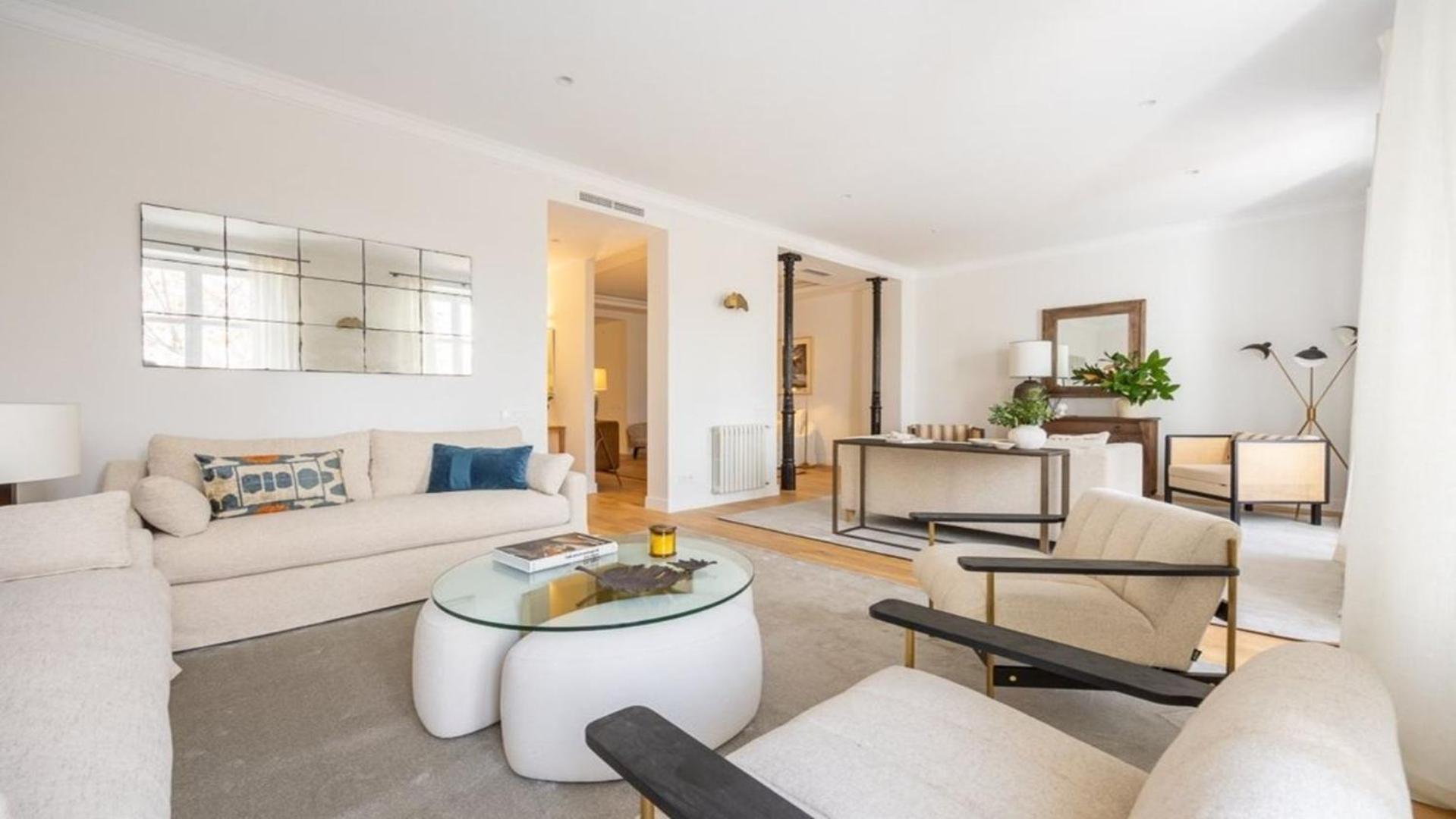 Apartment Bright 4 Bed Flat London